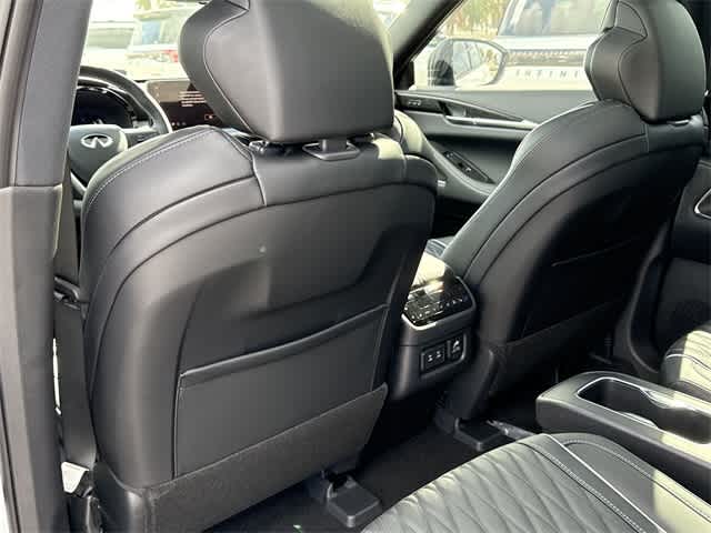 Thumbnail: 2026 INFINITI QX60 - 15