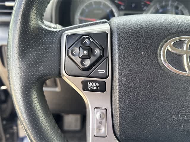 Thumbnail: 2014 Toyota 4Runner - 21