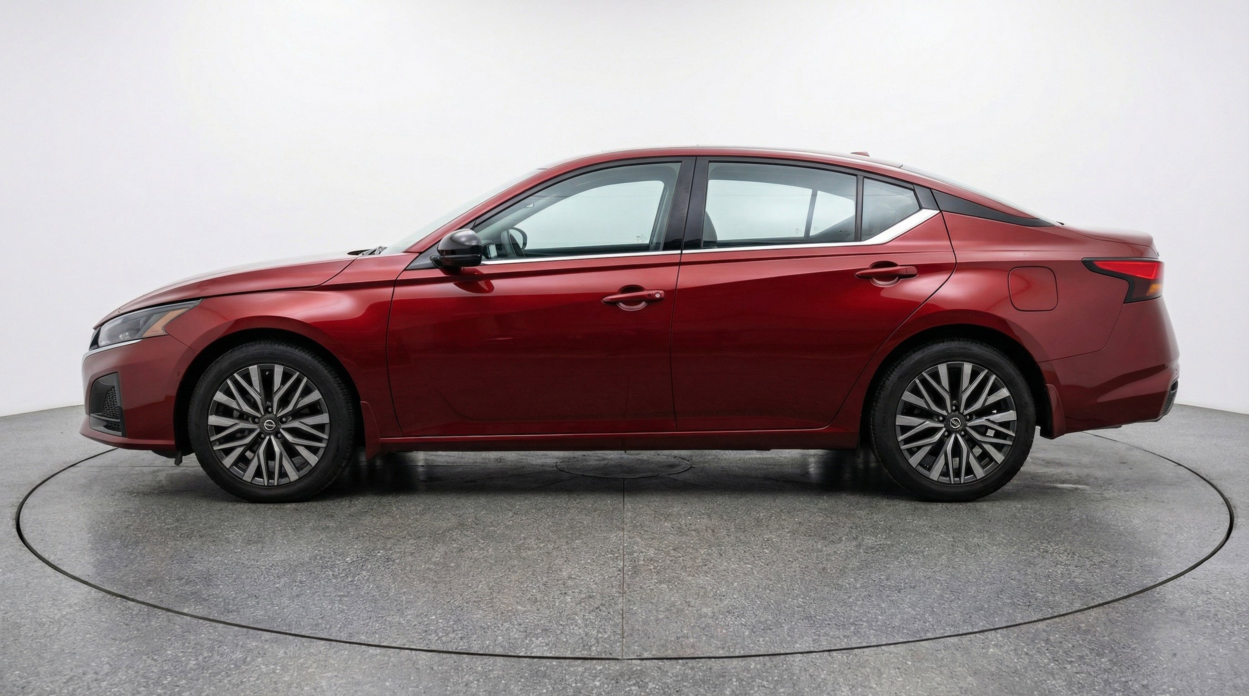 Thumbnail: 2025 Nissan Altima - 5