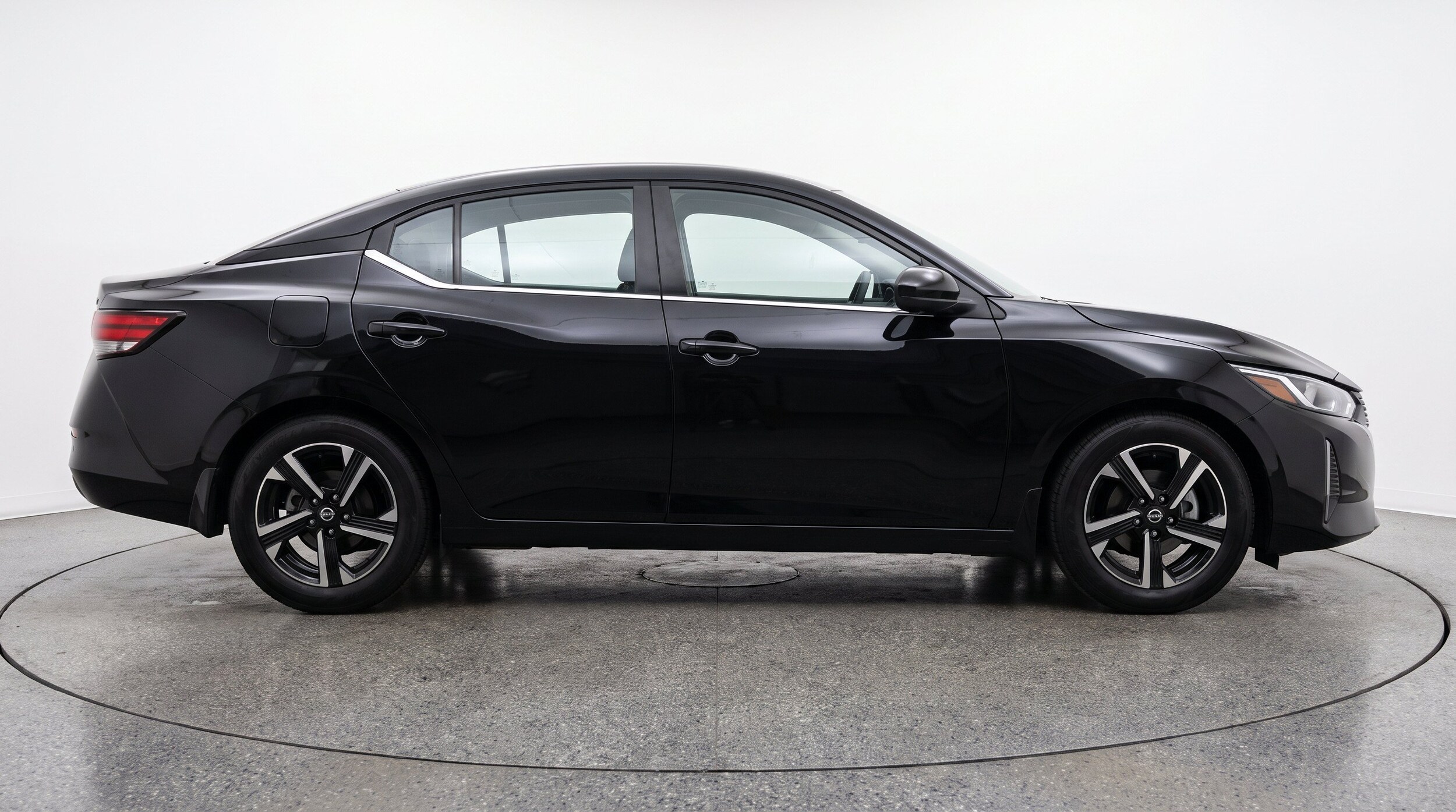 Thumbnail: 2025 Nissan Sentra - 10
