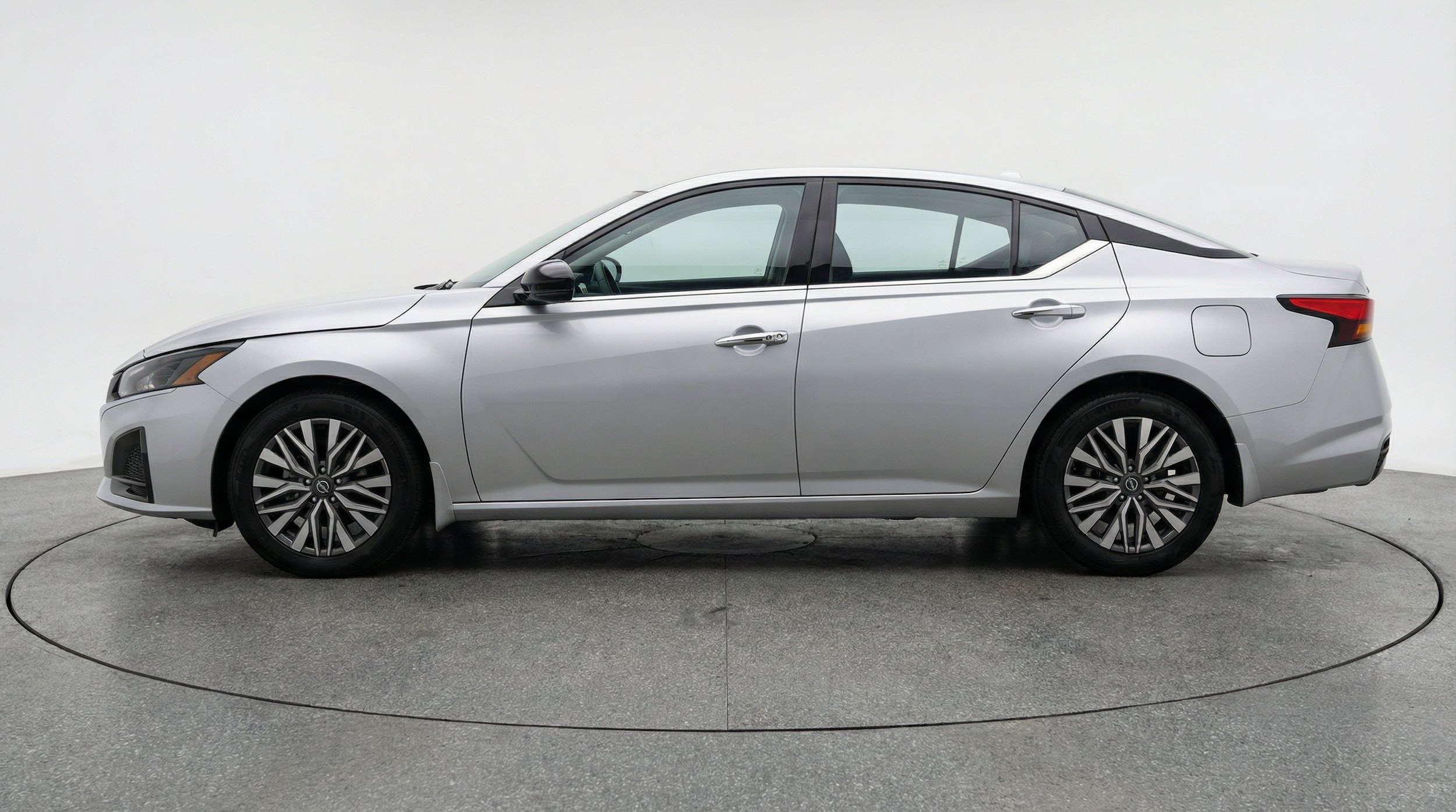 Thumbnail: 2025 Nissan Altima - 5
