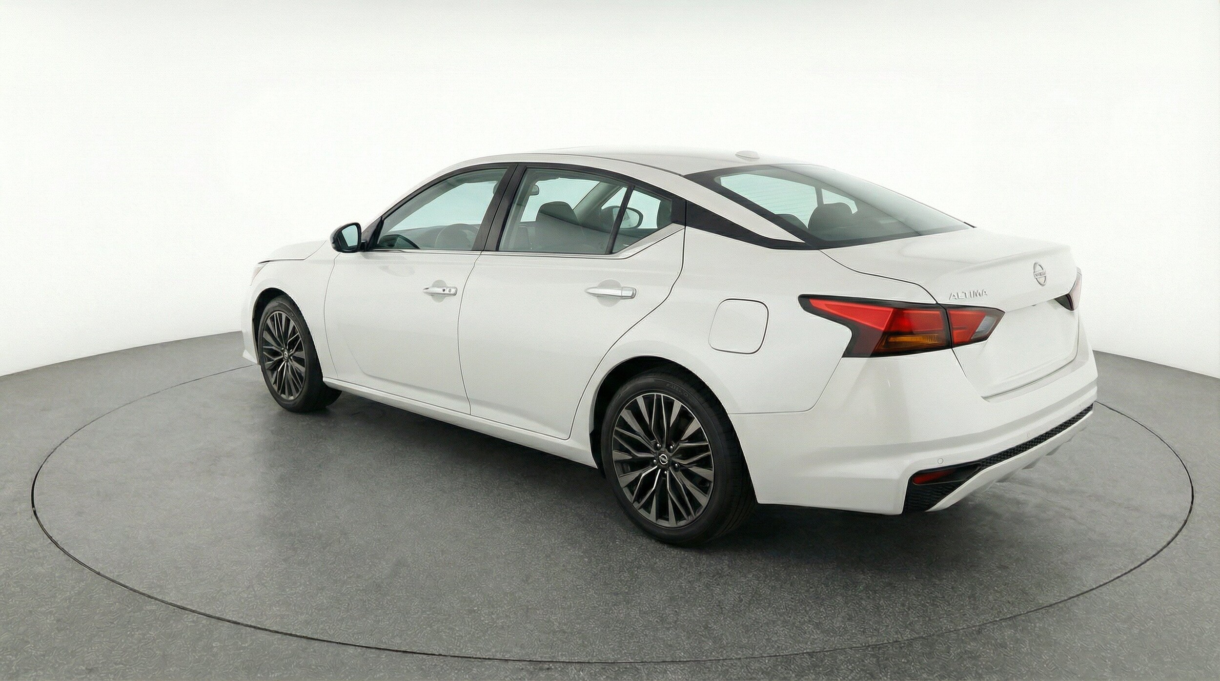 Thumbnail: 2025 Nissan Altima - 6