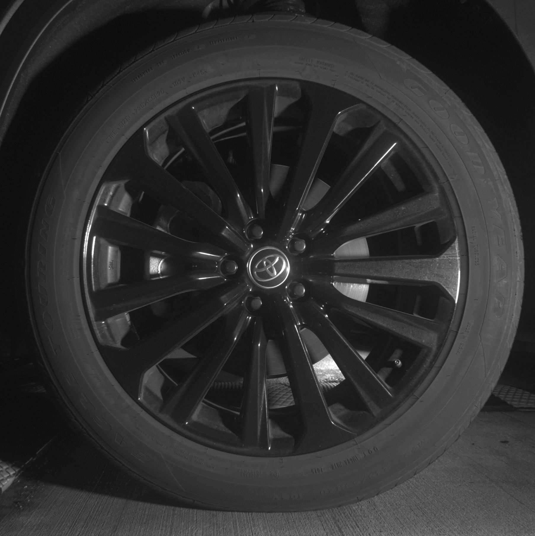 Thumbnail: 2025 Toyota Highlander - 12