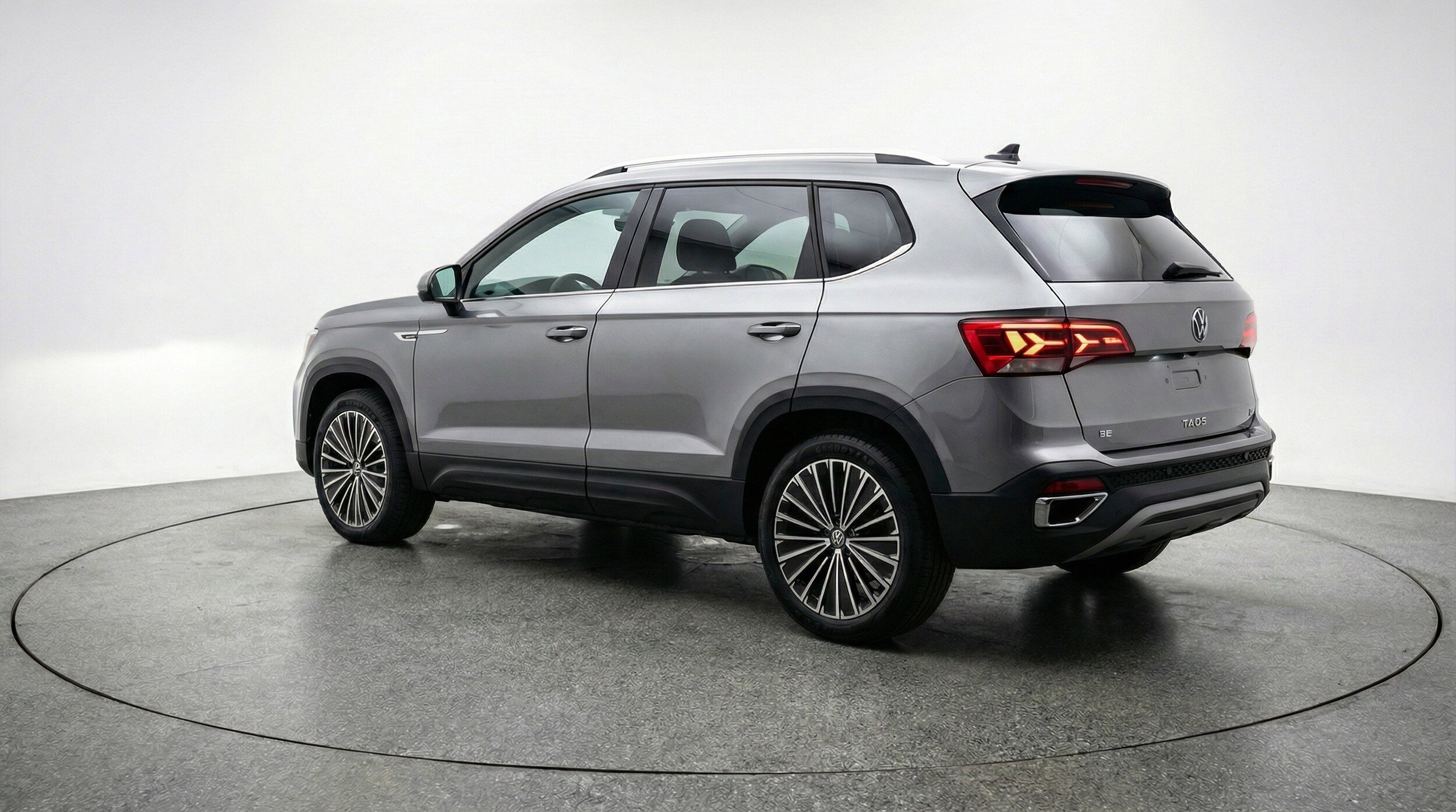 Thumbnail: 2025 Volkswagen Taos - 6