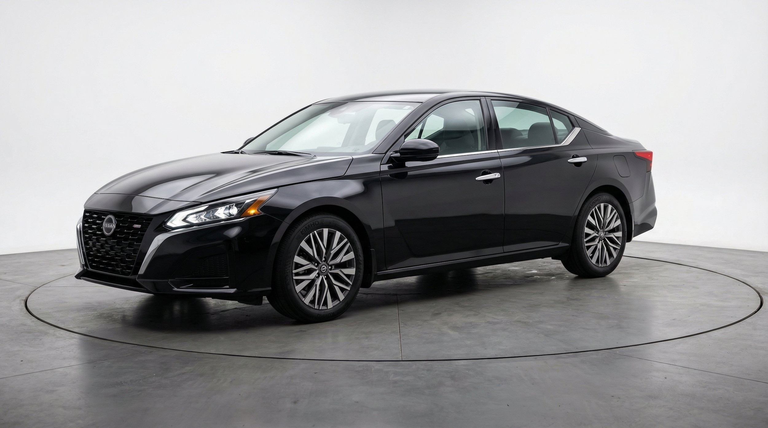 Thumbnail: 2025 Nissan Altima - 3