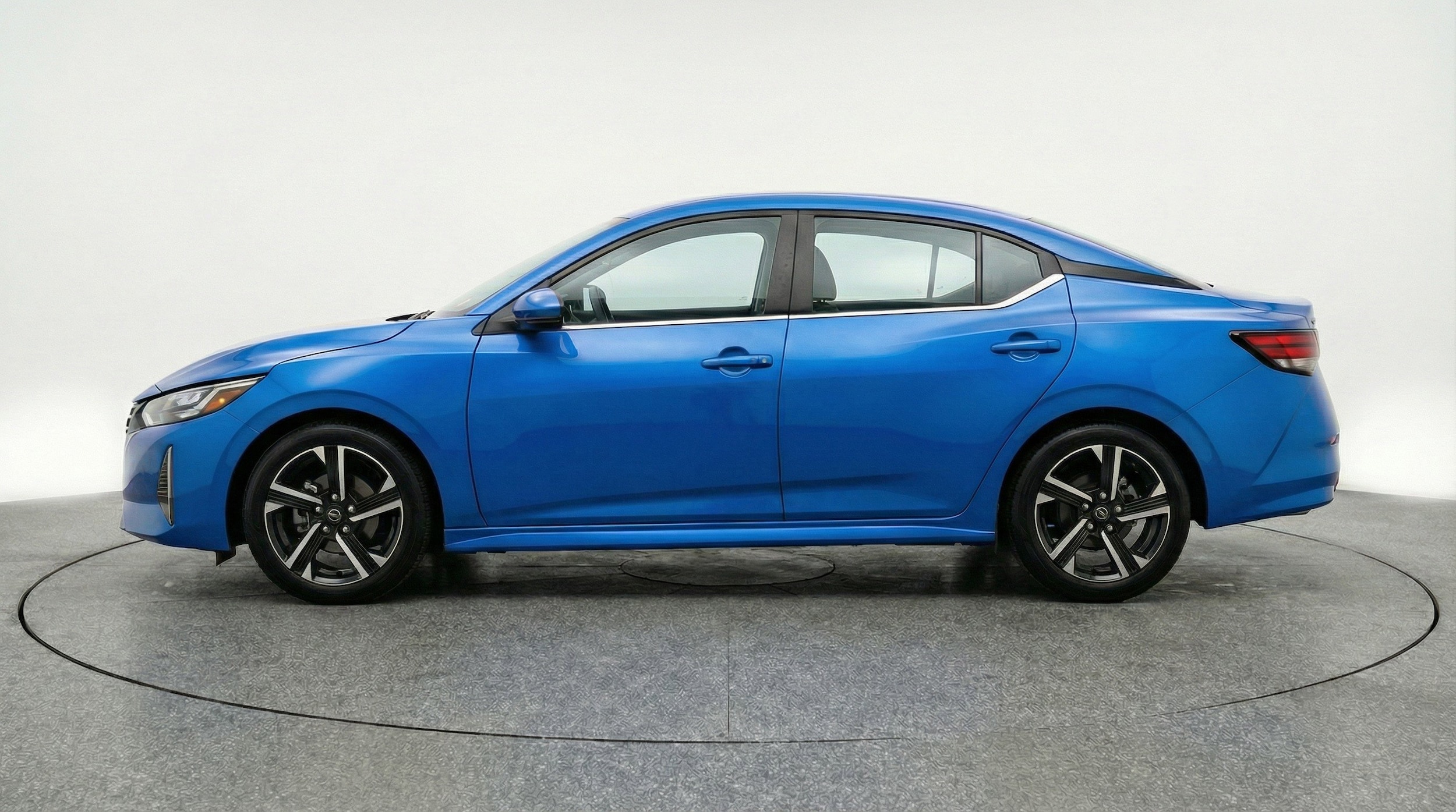 Thumbnail: 2025 Nissan Sentra - 5