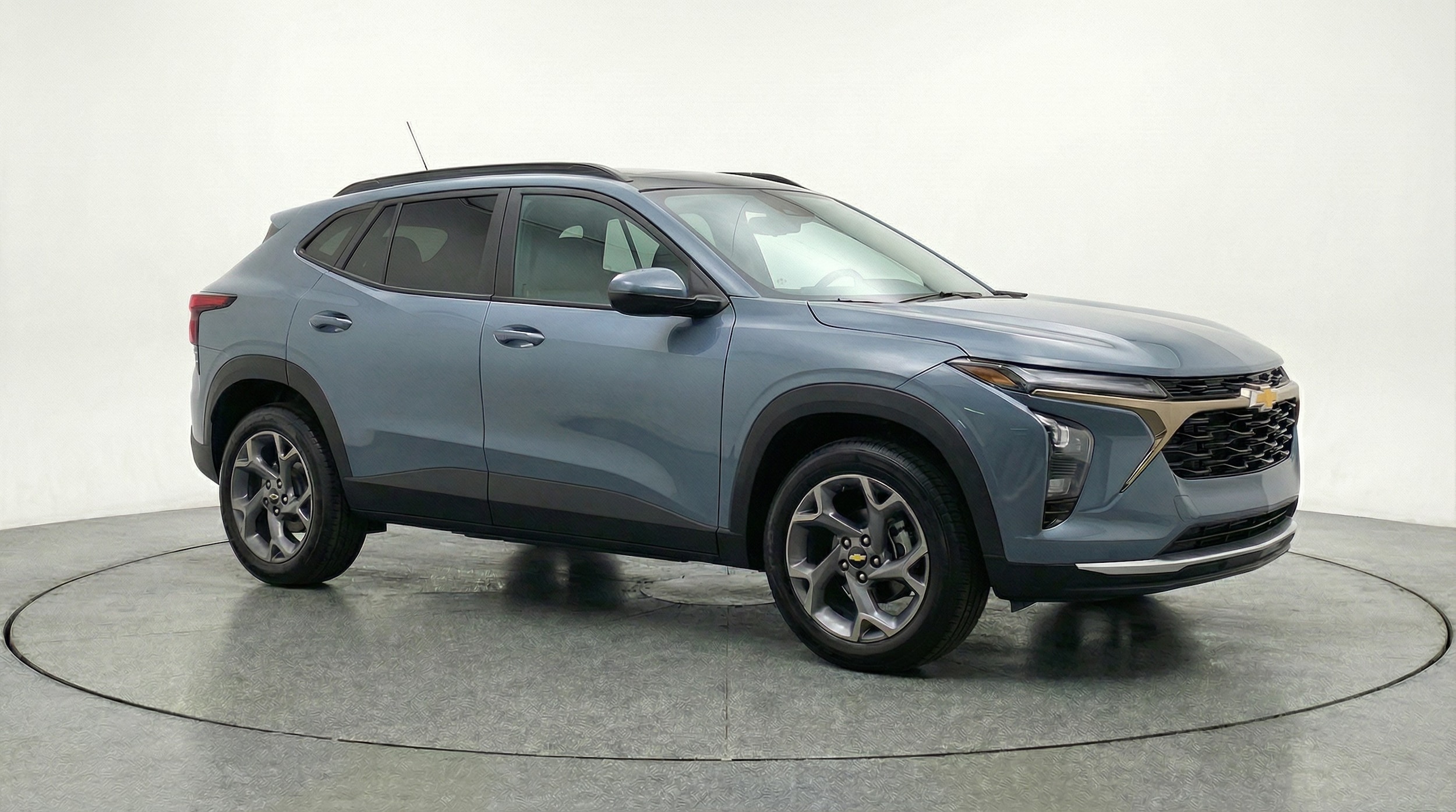 Thumbnail: 2025 Chevrolet Trax - 1