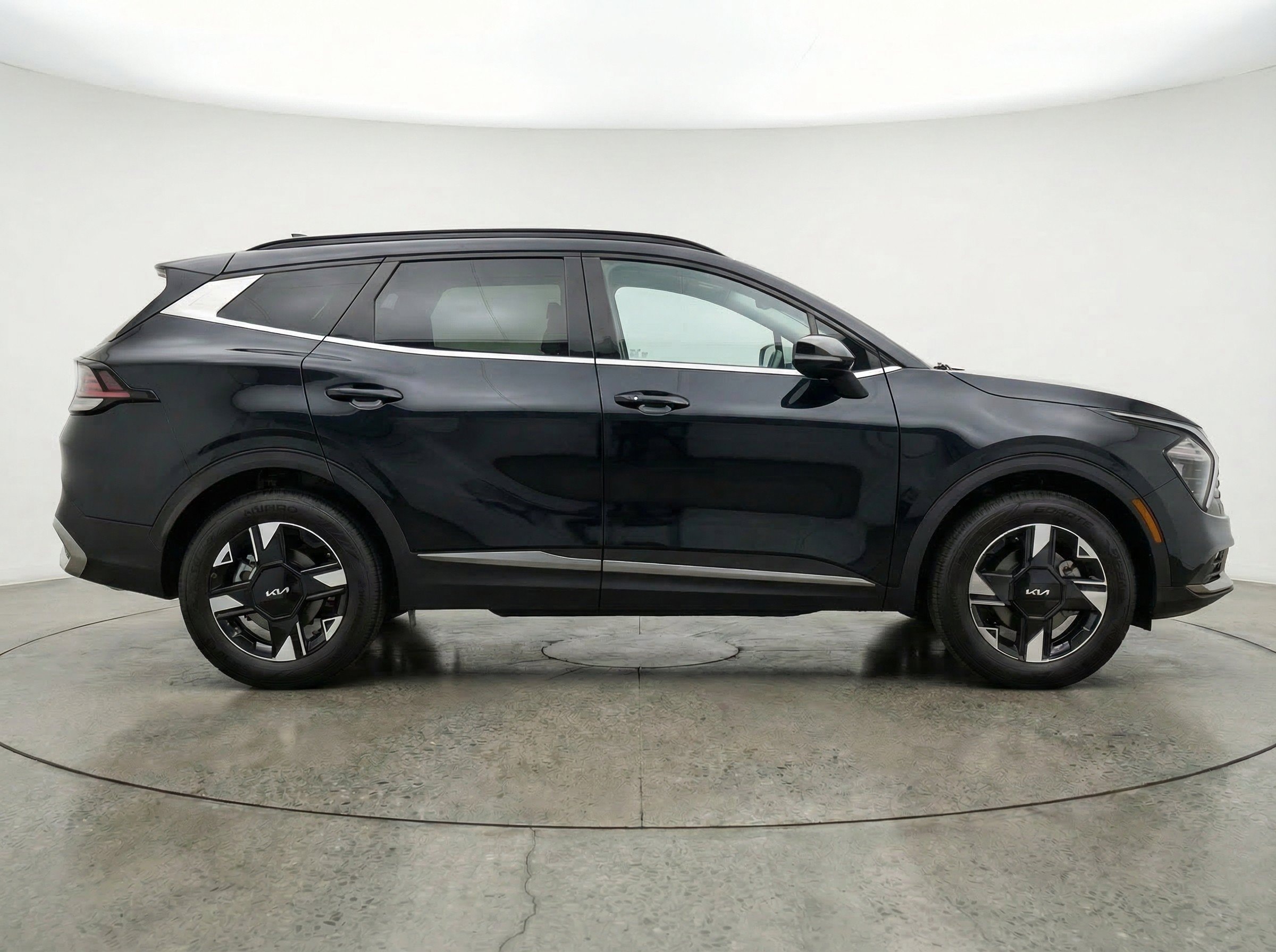 Thumbnail: 2026 Kia Sportage - 10