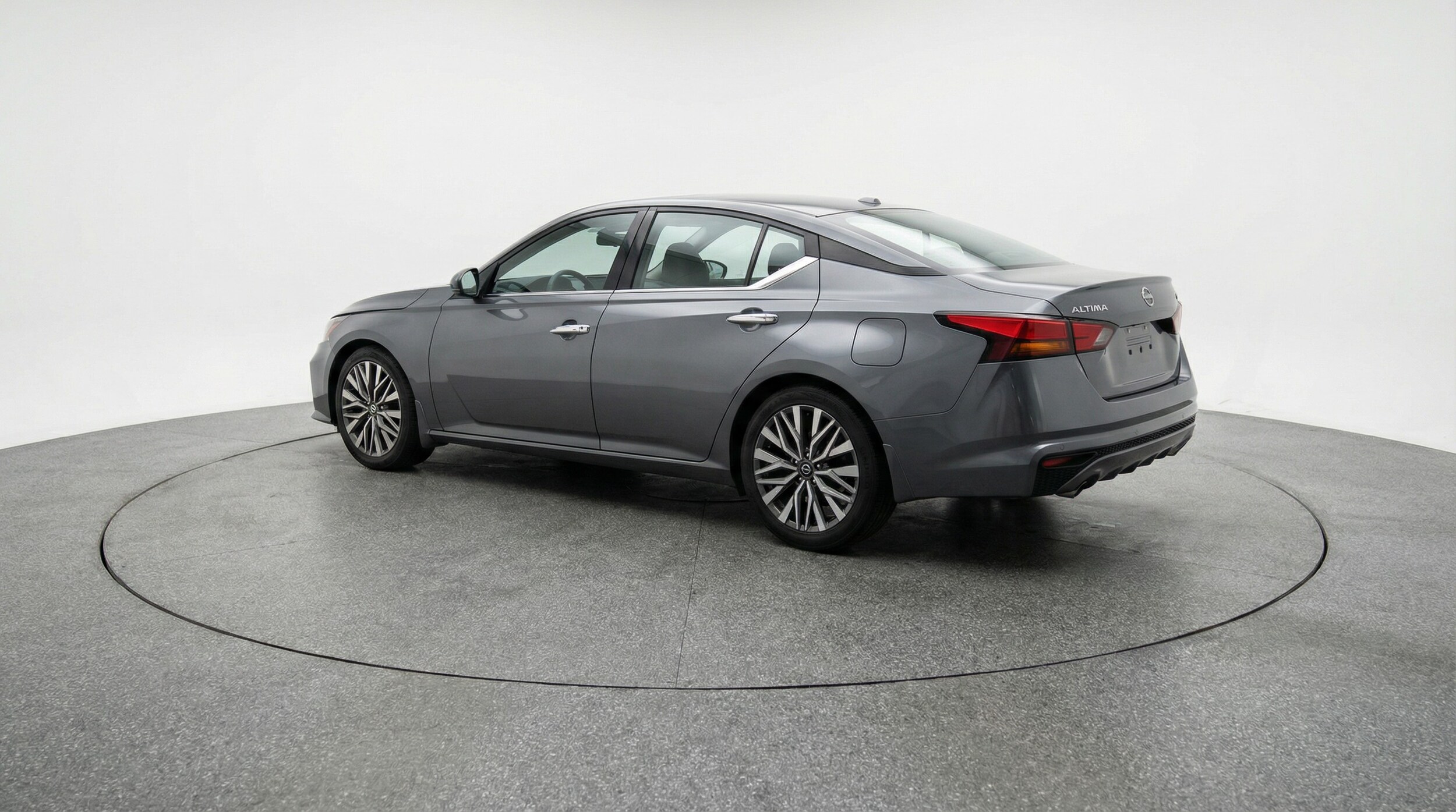 Thumbnail: 2025 Nissan Altima - 5