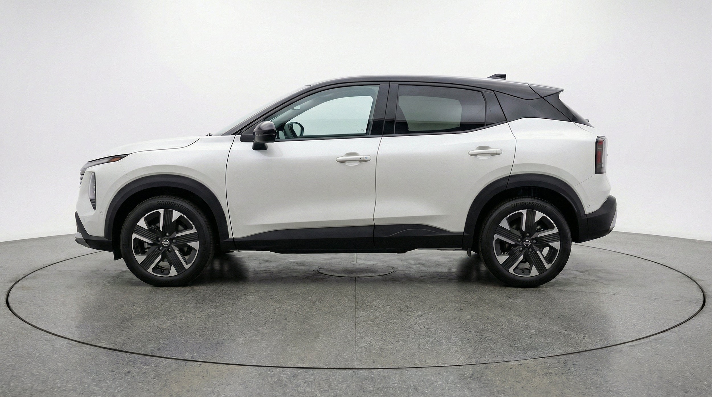 Thumbnail: 2026 Nissan Kicks - 5