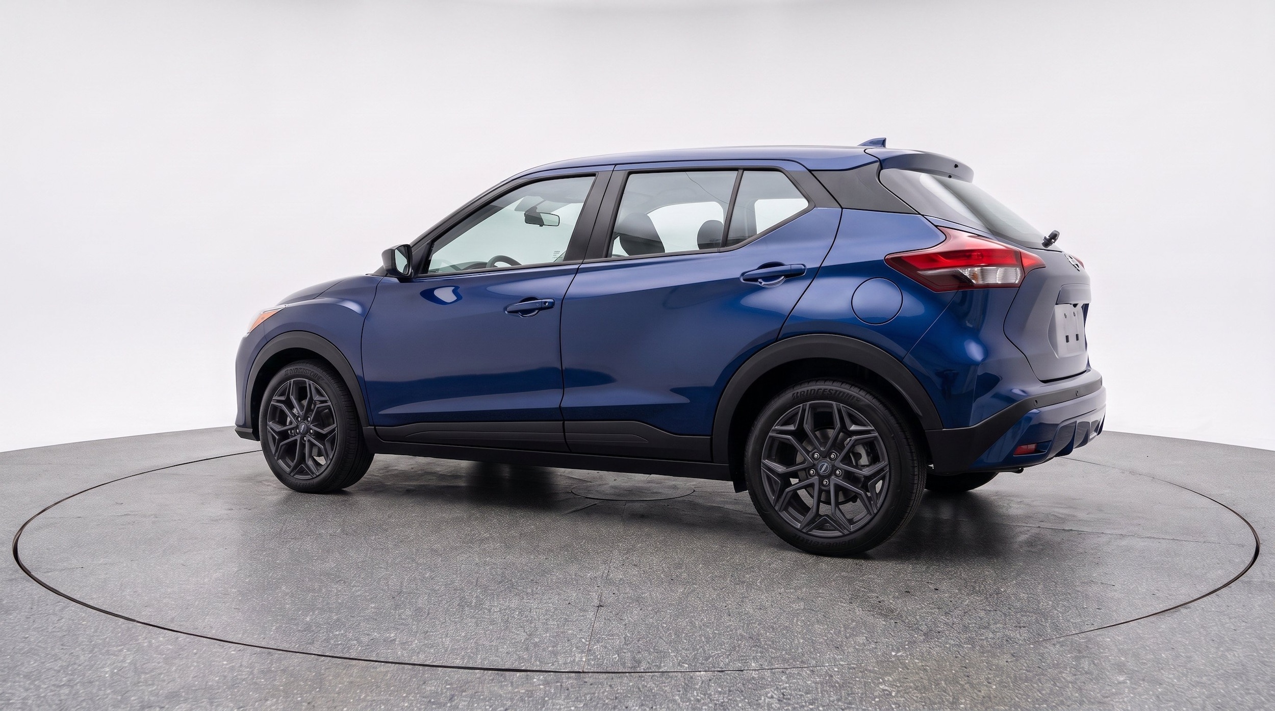 Thumbnail: 2026 Nissan Kicks - 6