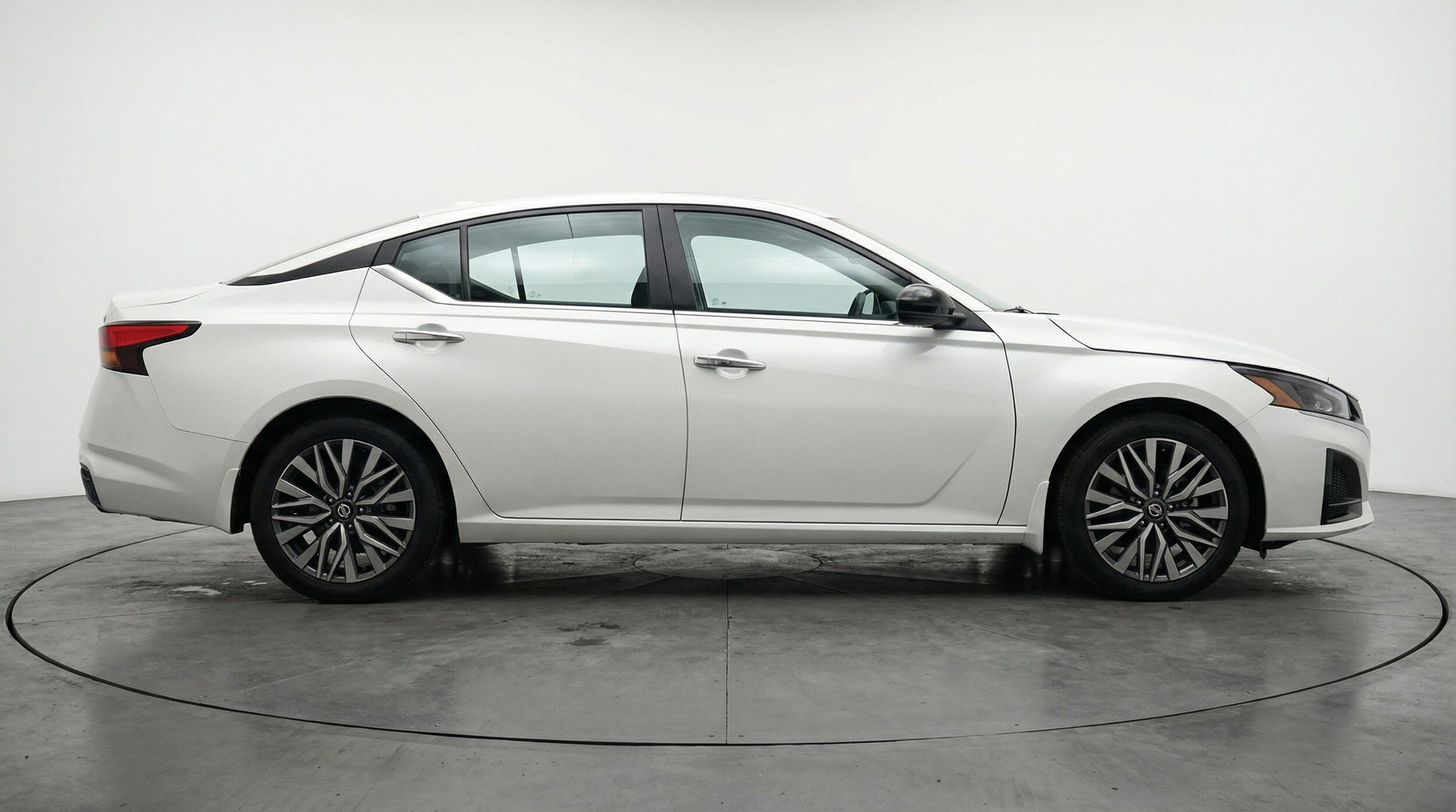 Thumbnail: 2025 Nissan Altima - 11