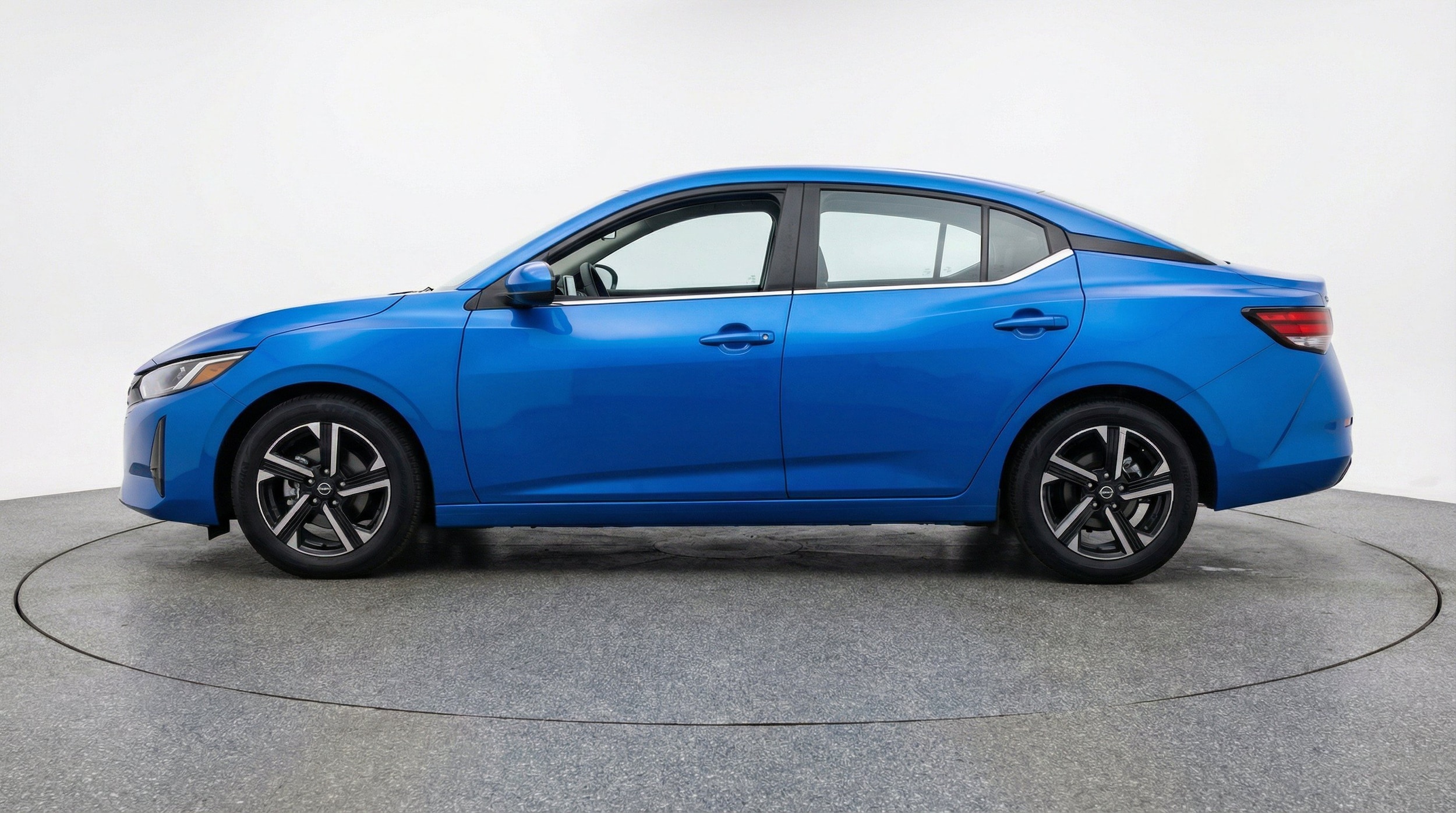 Thumbnail: 2025 Nissan Sentra - 5