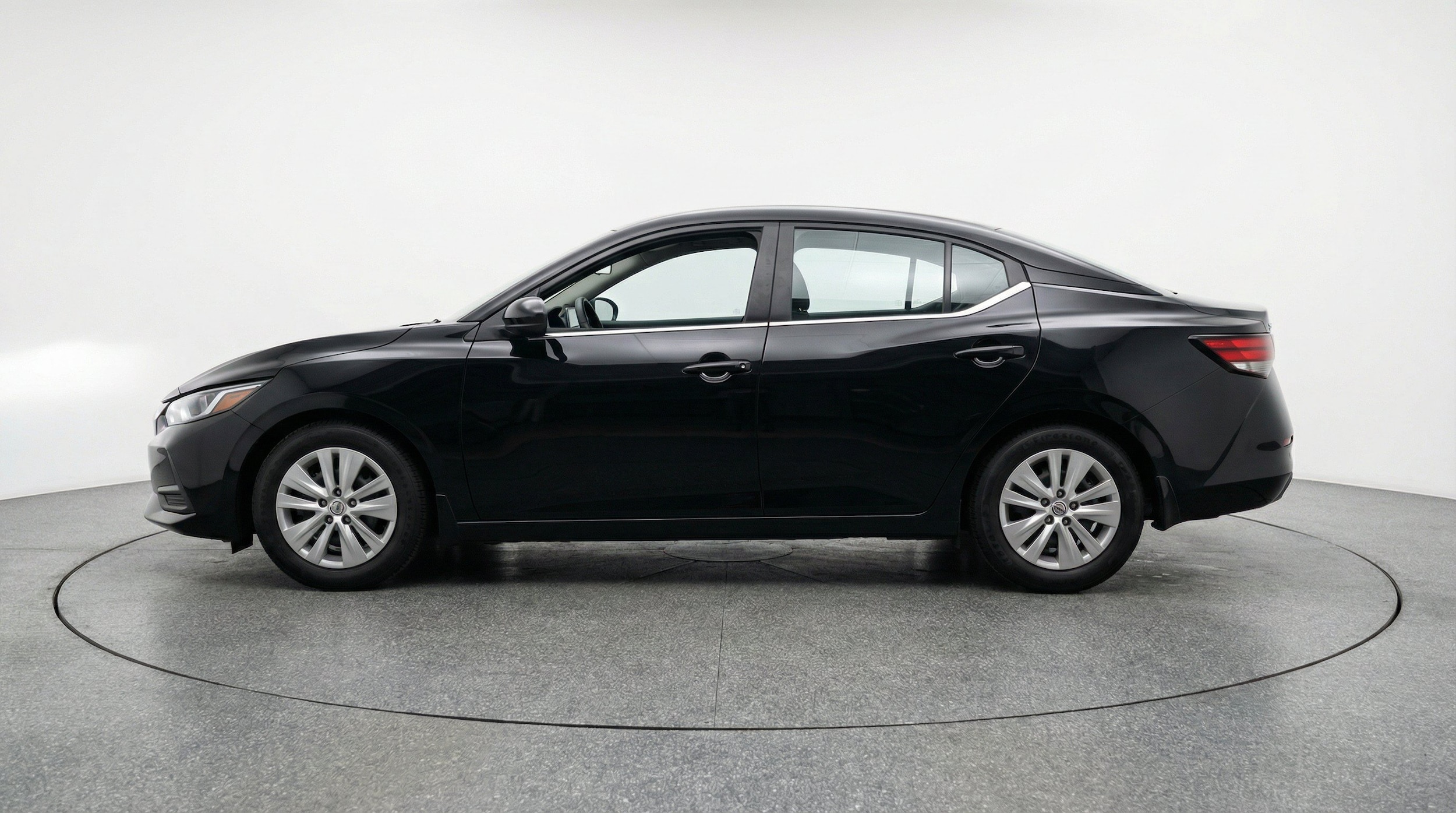 Thumbnail: 2025 Nissan Sentra - 5