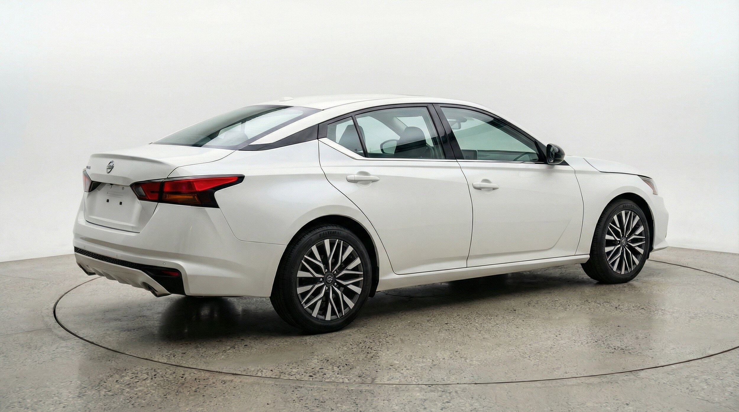 Thumbnail: 2025 Nissan Altima - 9