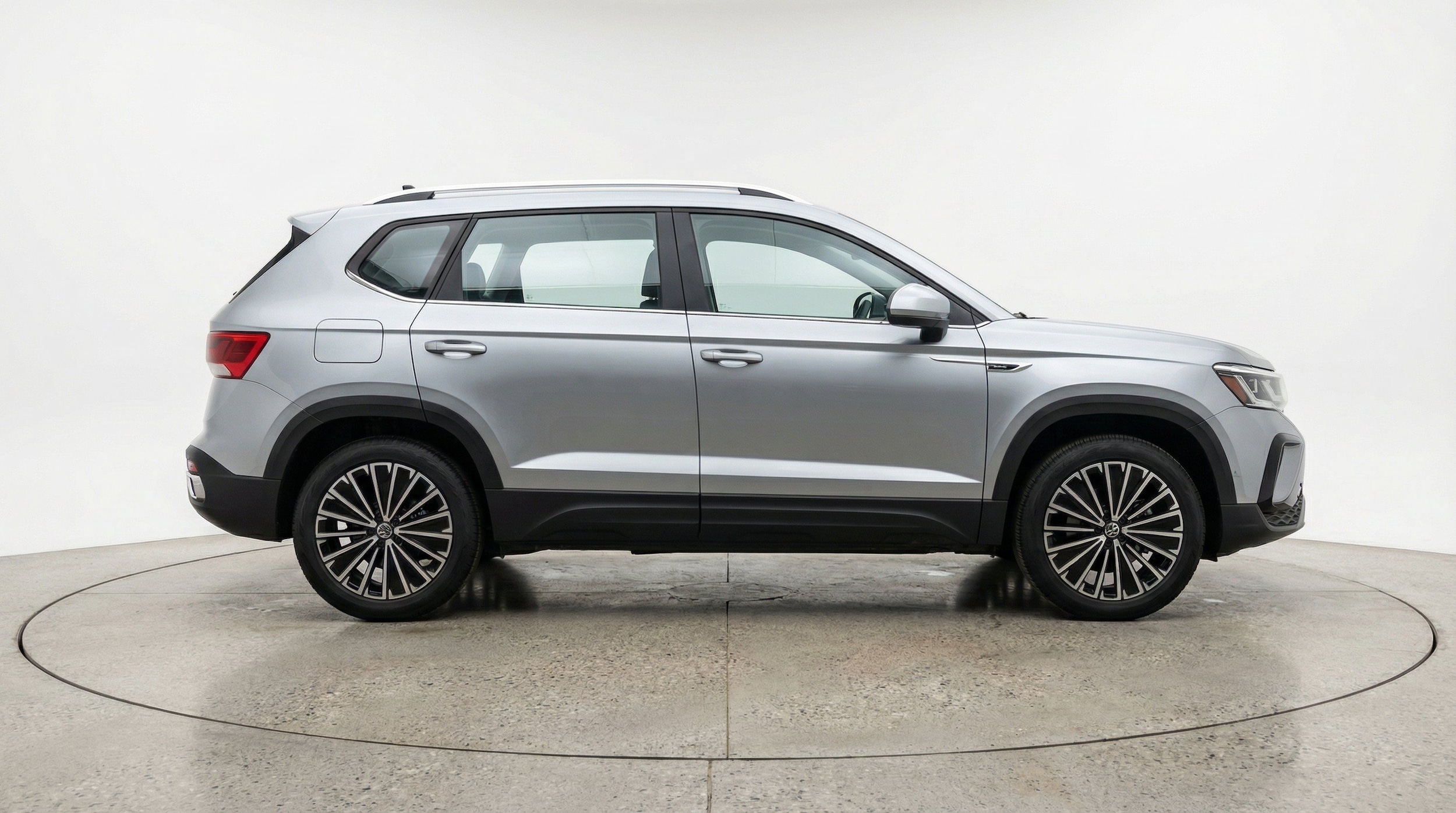 Thumbnail: 2026 Volkswagen Taos - 10