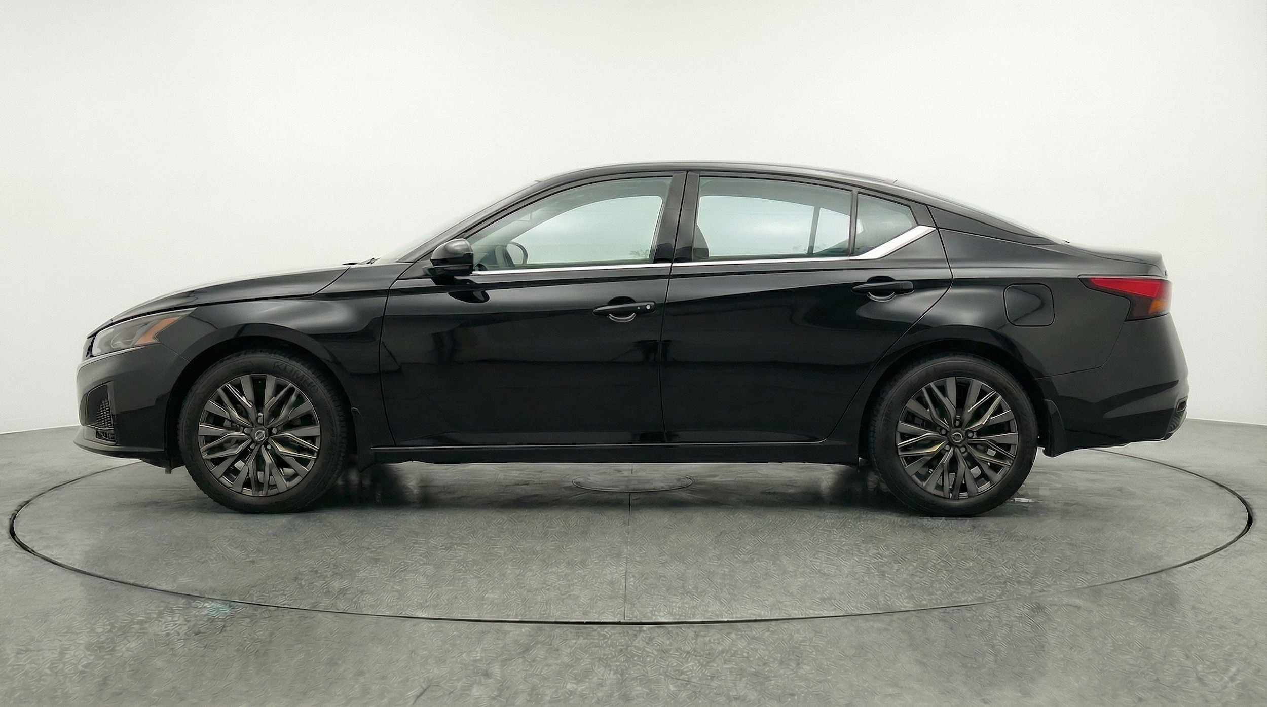 Thumbnail: 2026 Nissan Altima - 5