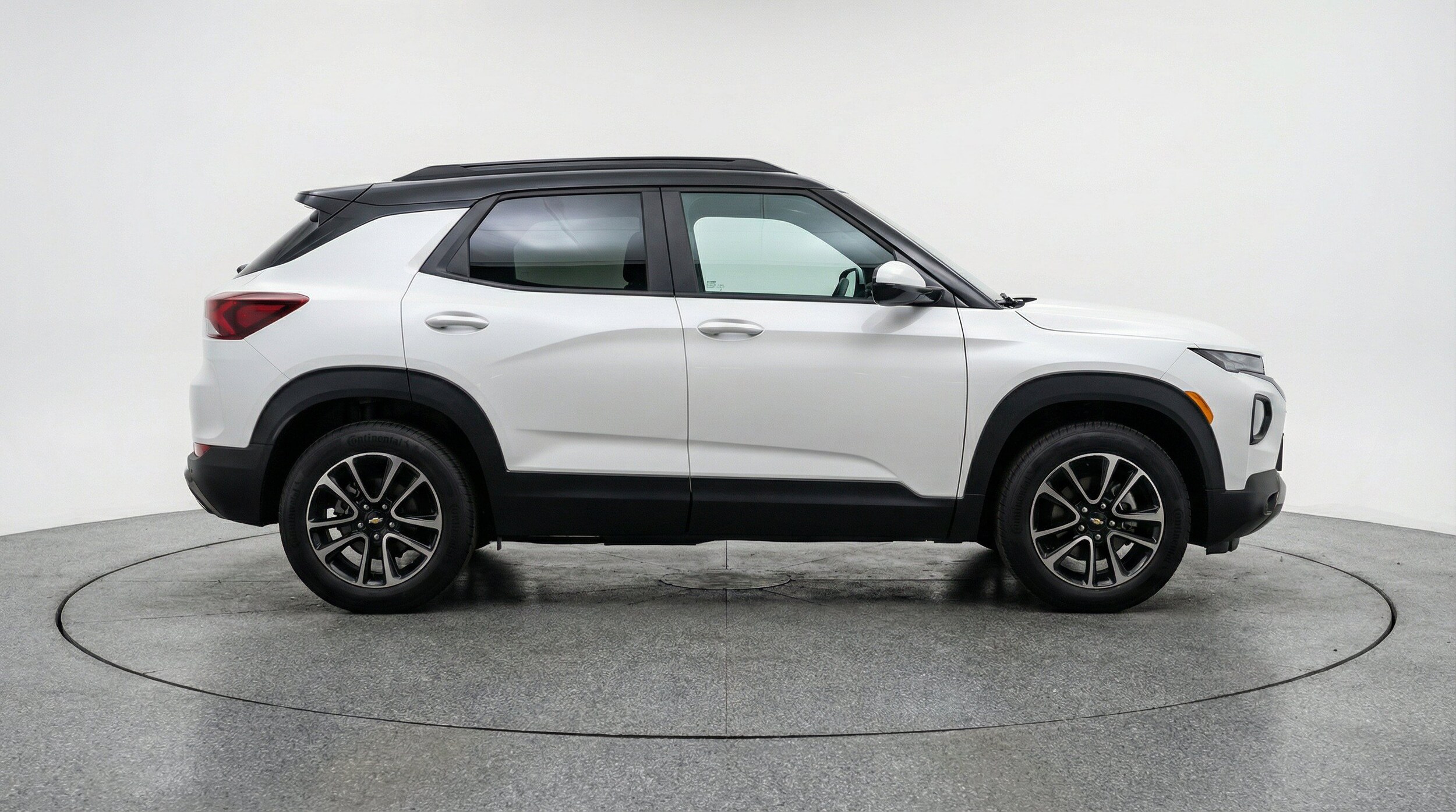Thumbnail: 2025 Chevrolet TrailBlazer - 11