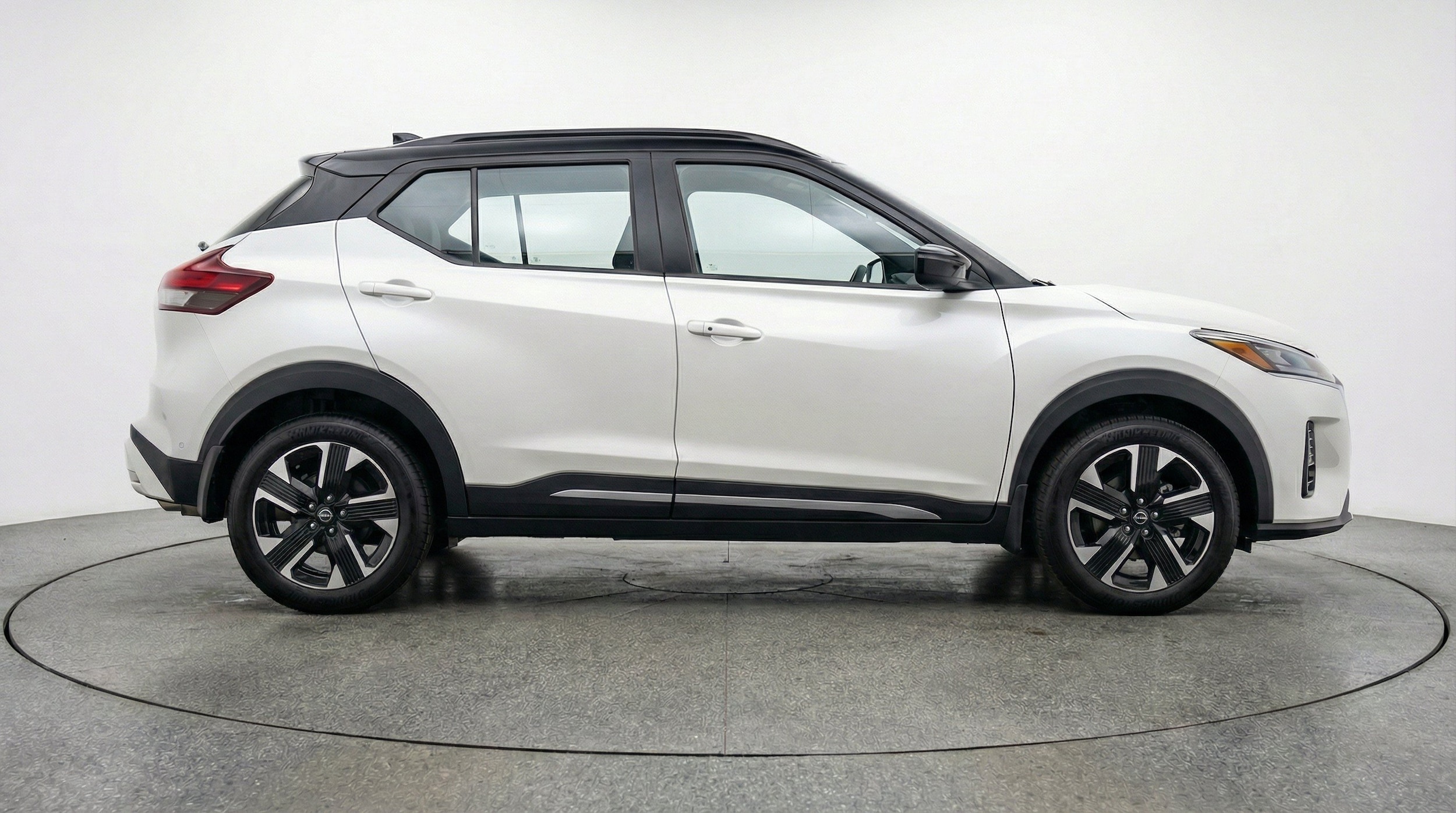 Thumbnail: 2026 Nissan Kicks - 11