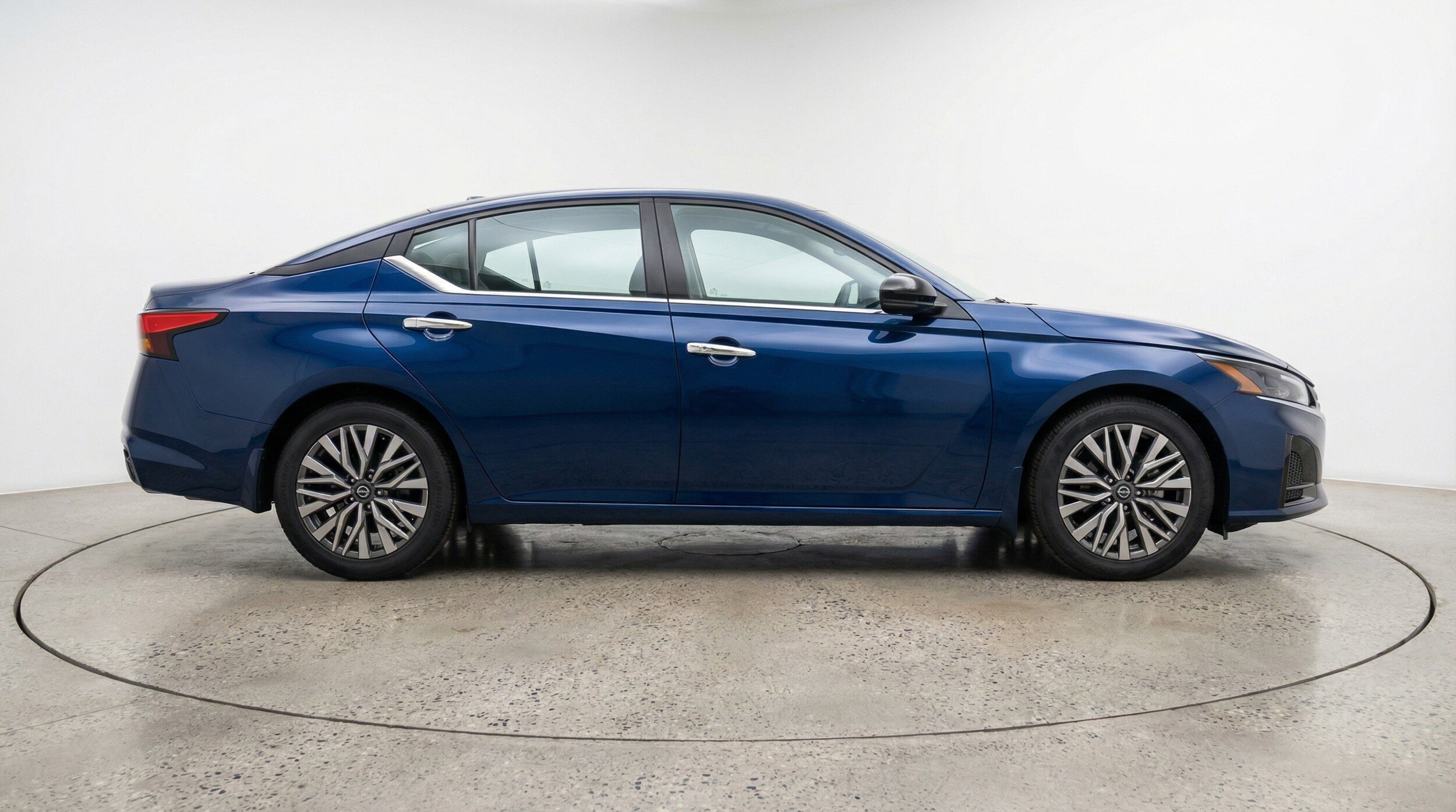 Thumbnail: 2025 Nissan Altima - 11