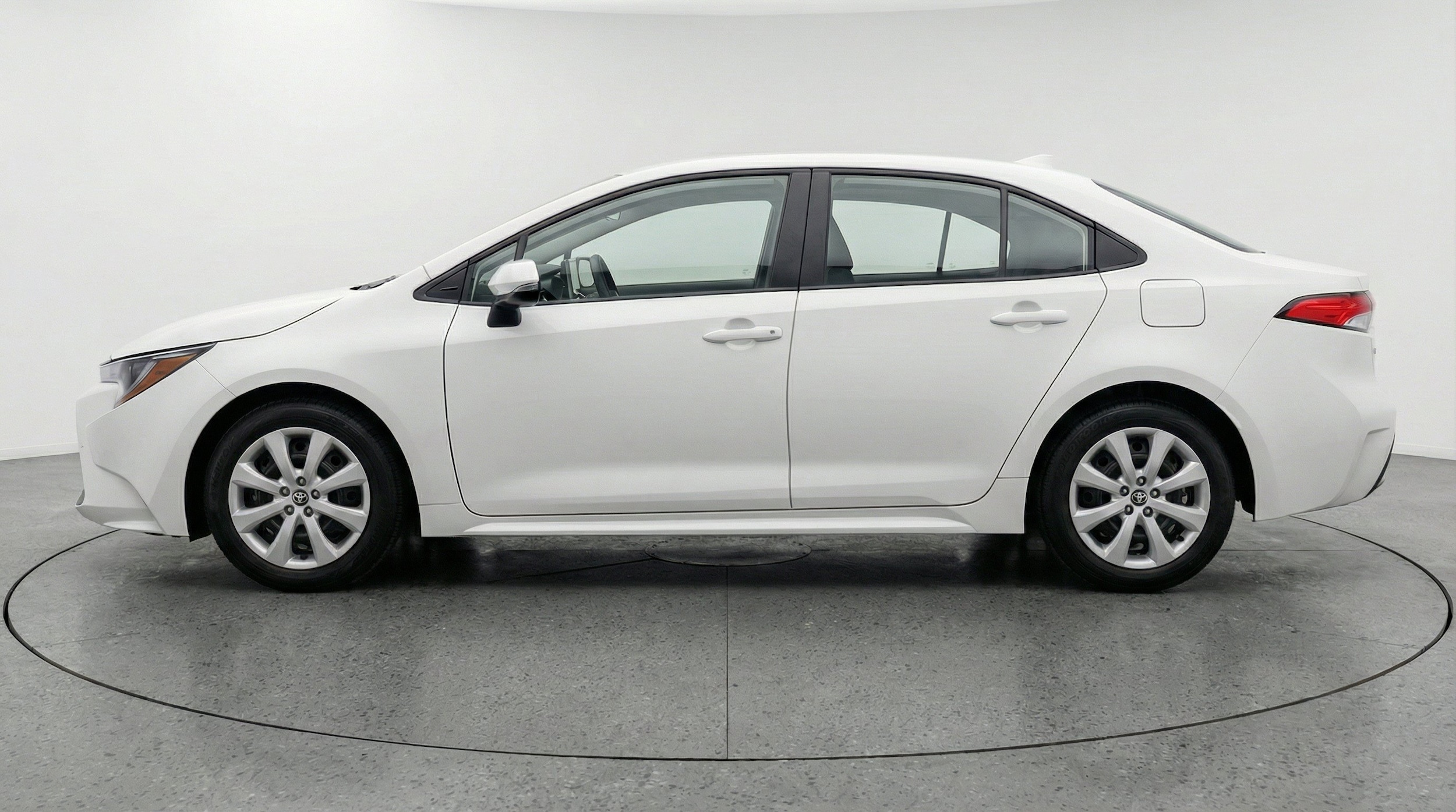 Thumbnail: 2025 Toyota Corolla - 5