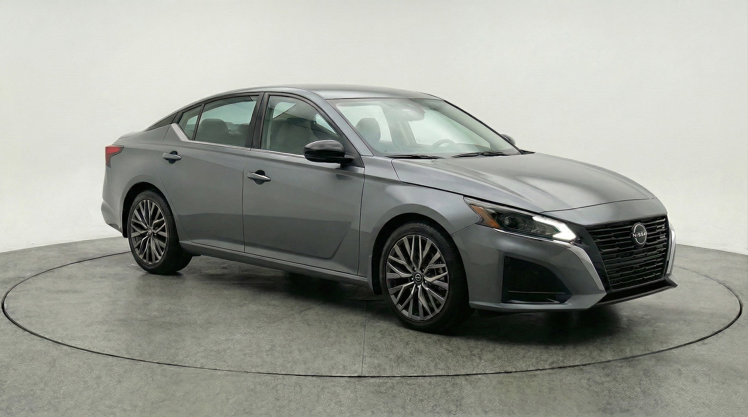 Thumbnail: 2025 Nissan Altima - 1