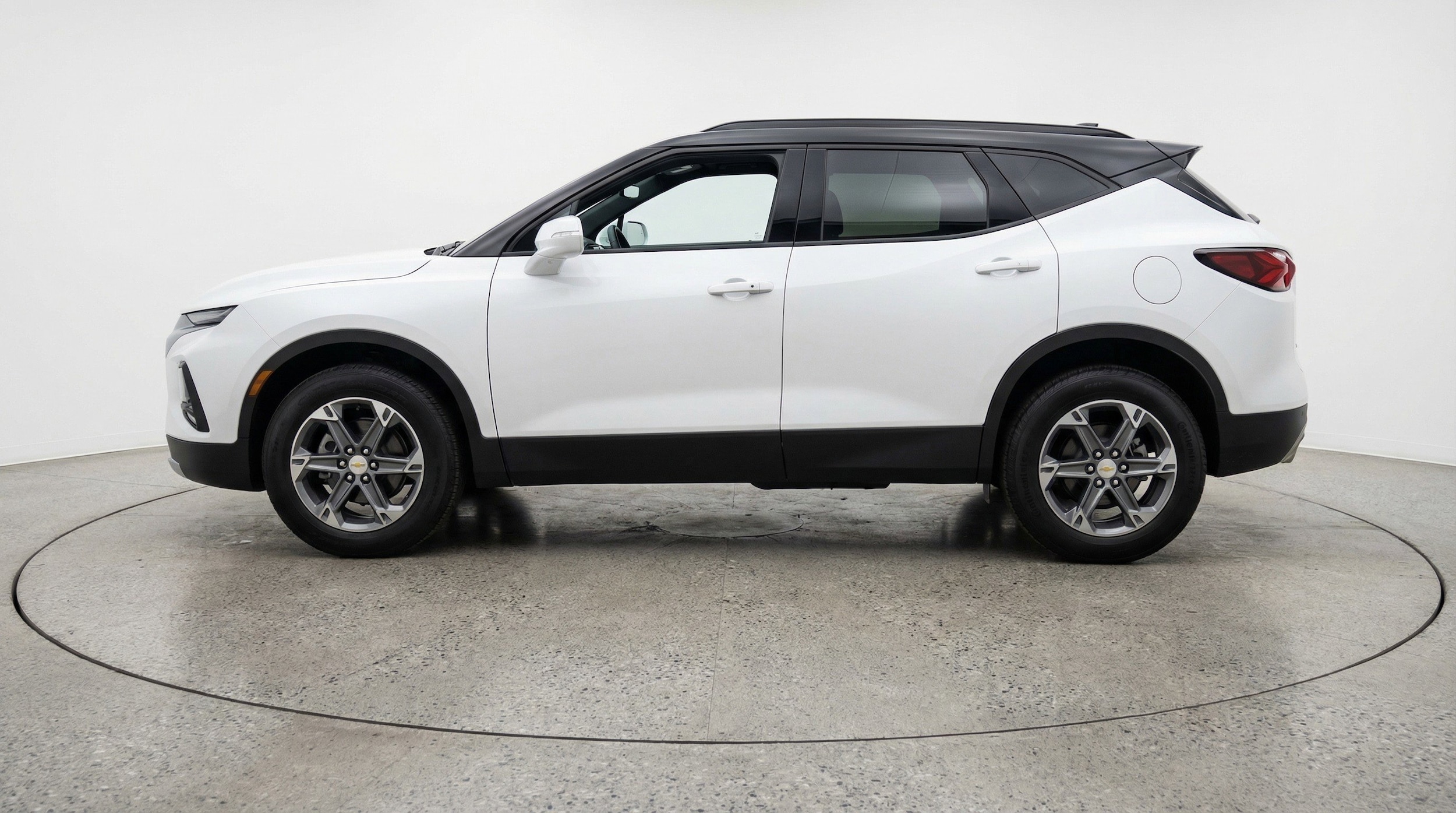 Thumbnail: 2025 Chevrolet Blazer - 5