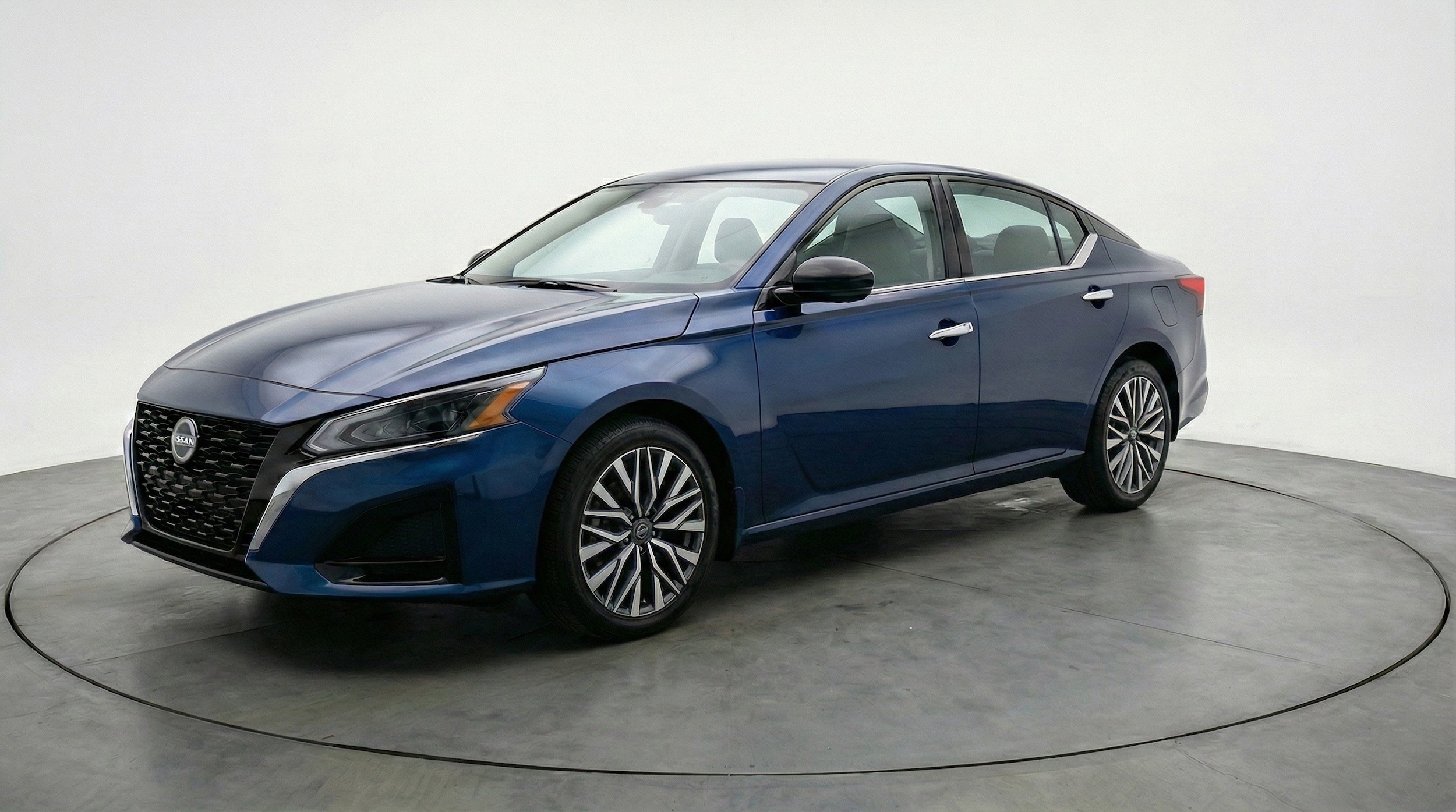 Thumbnail: 2025 Nissan Altima - 3