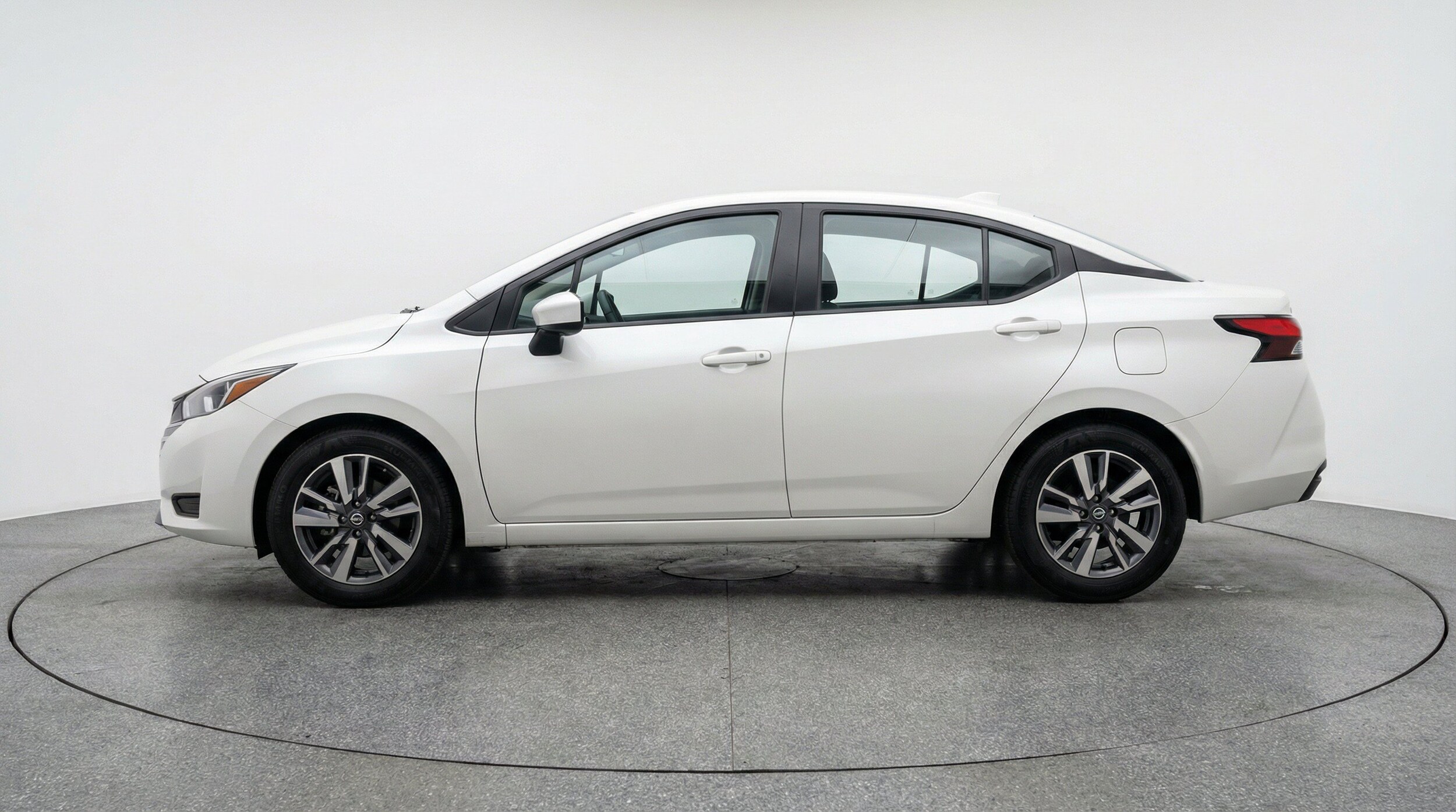 Thumbnail: 2025 Nissan Versa - 5