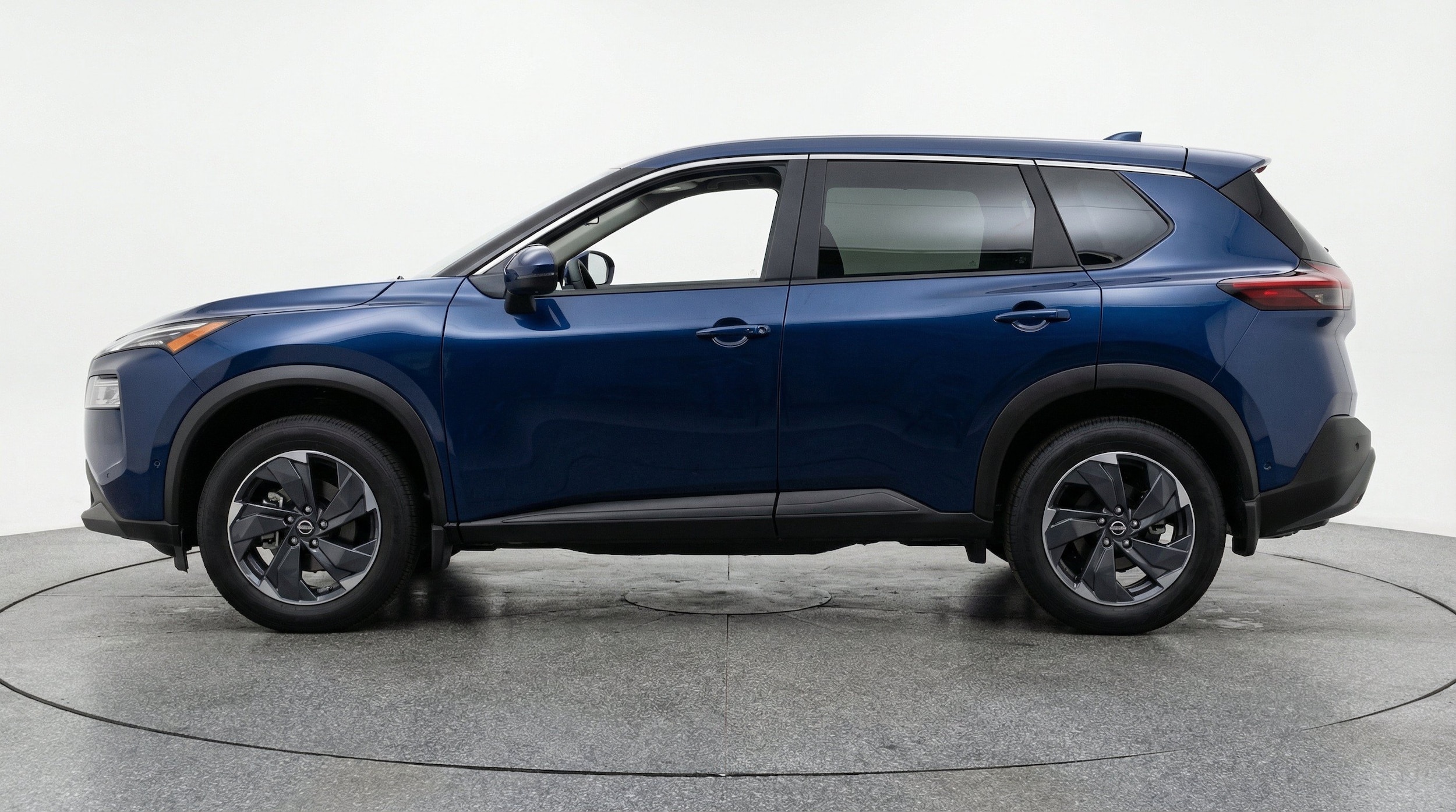 Thumbnail: 2025 Nissan Rogue - 5