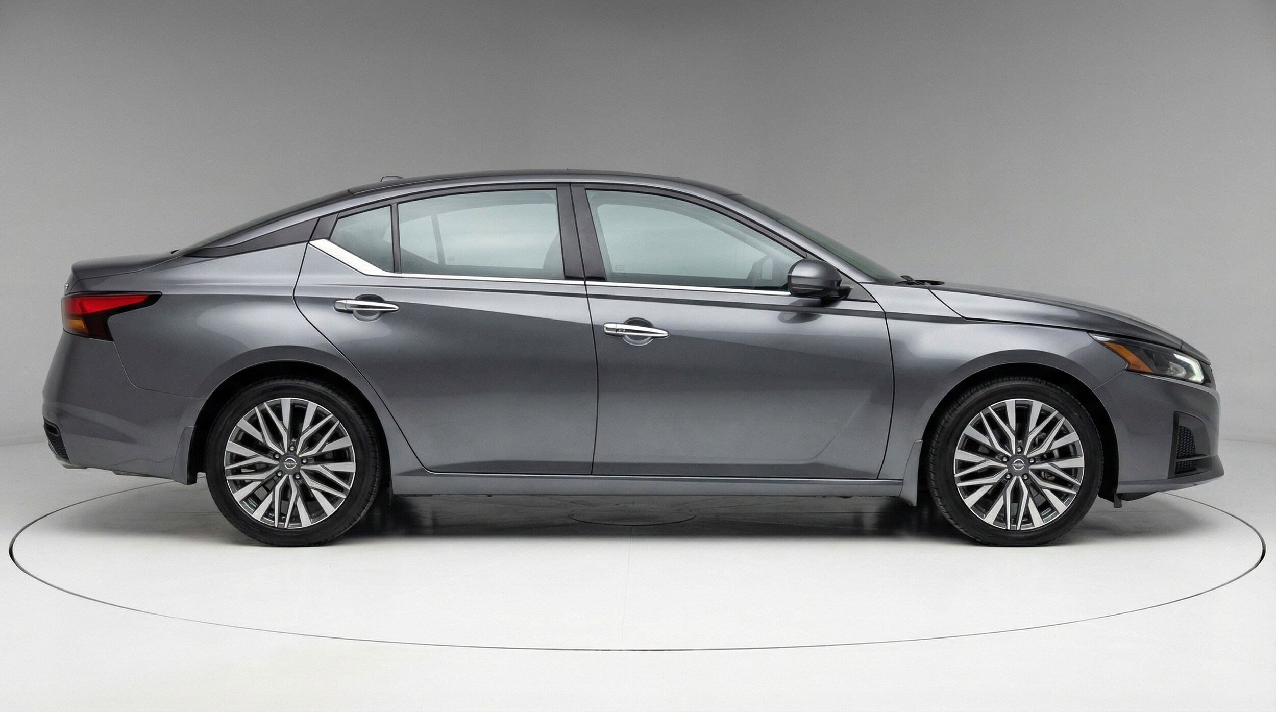 Thumbnail: 2025 Nissan Altima - 11