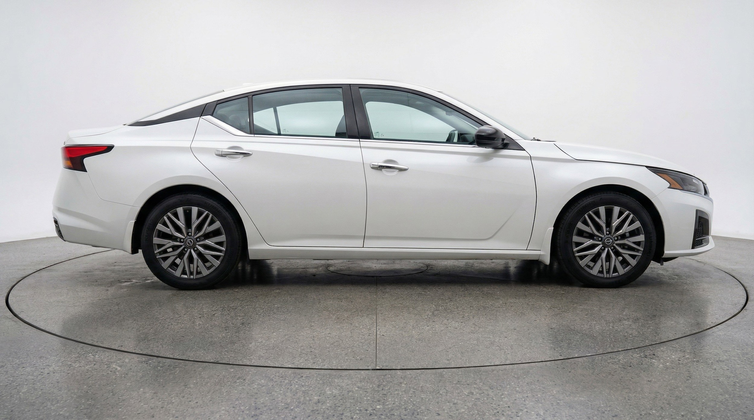 Thumbnail: 2025 Nissan Altima - 11