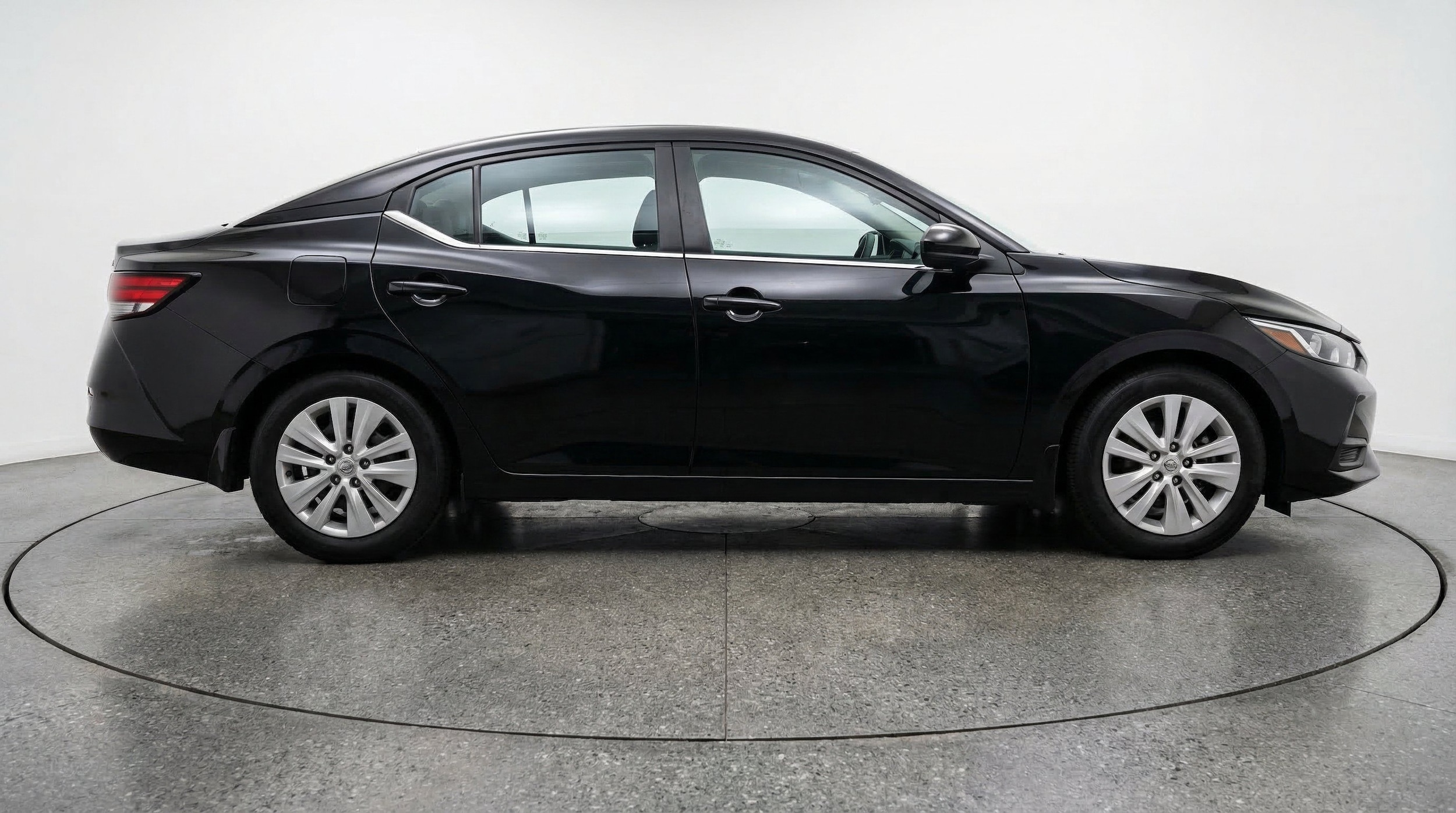 Thumbnail: 2025 Nissan Sentra - 10