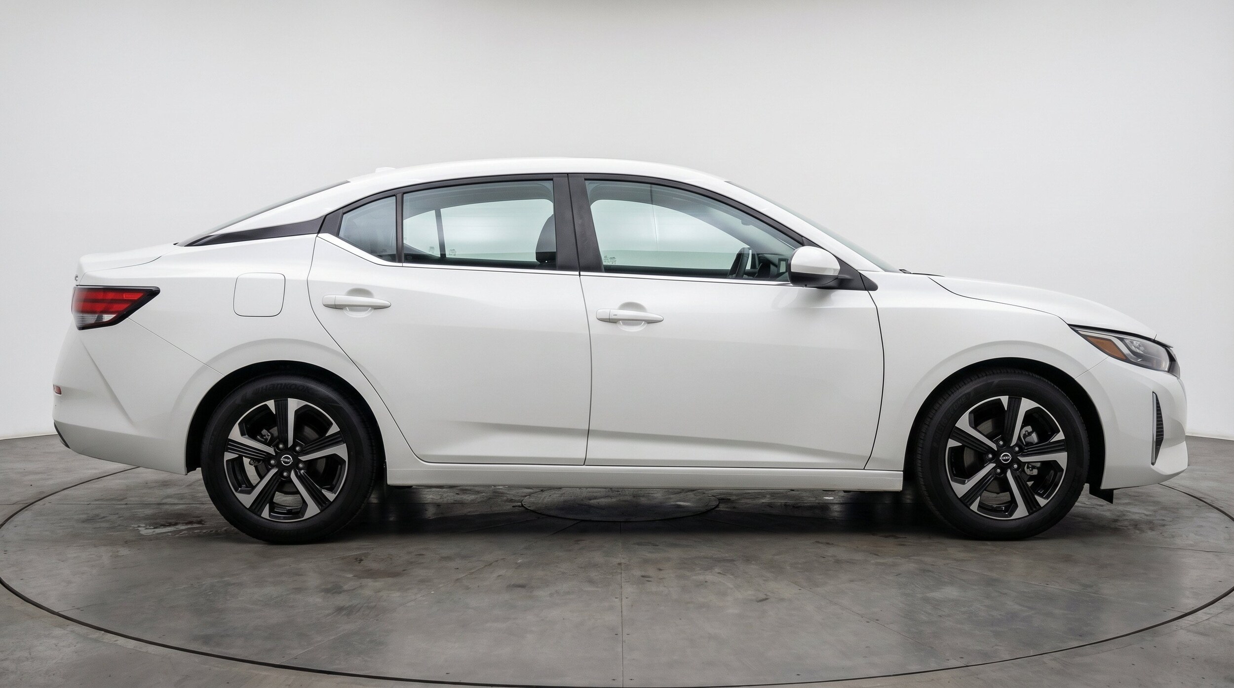 Thumbnail: 2025 Nissan Sentra - 11