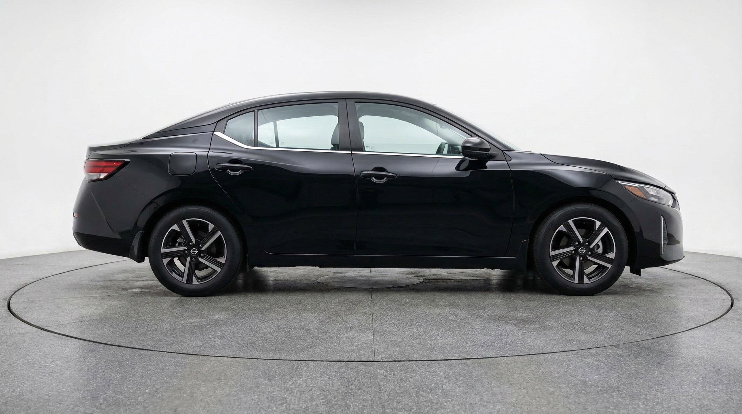 Thumbnail: 2025 Nissan Sentra - 11