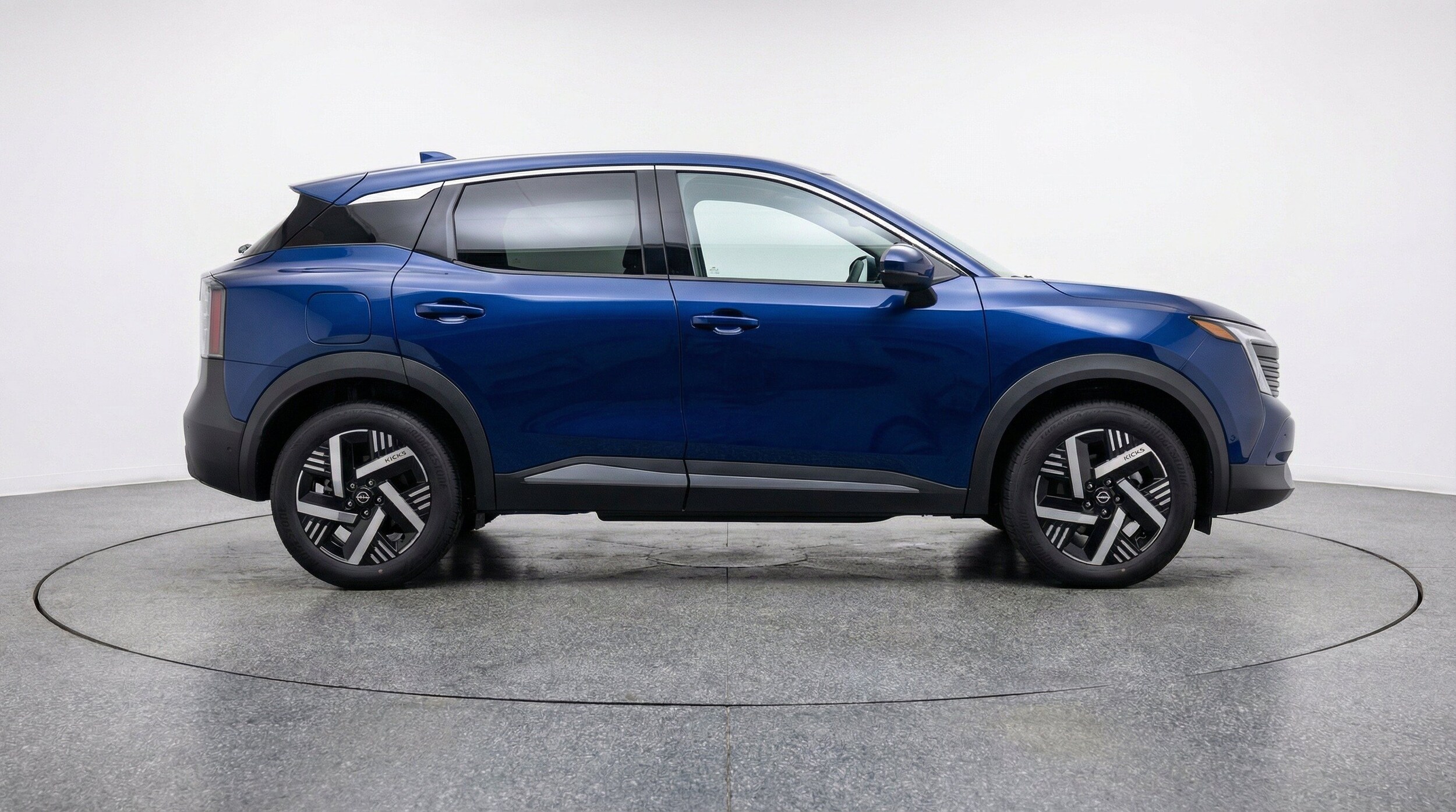 Thumbnail: 2026 Nissan Kicks - 11