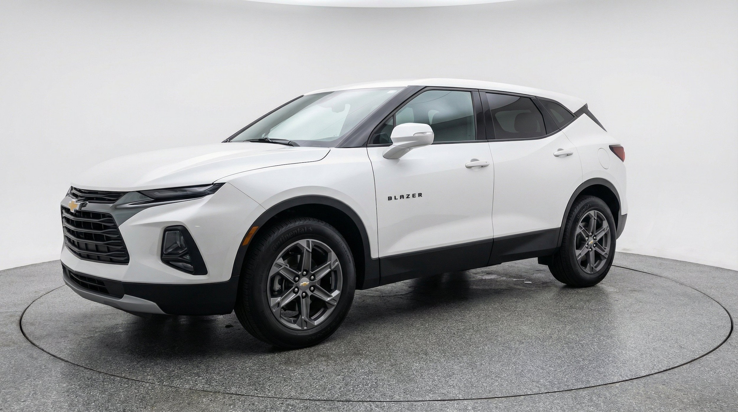 Thumbnail: 2025 Chevrolet Blazer - 3