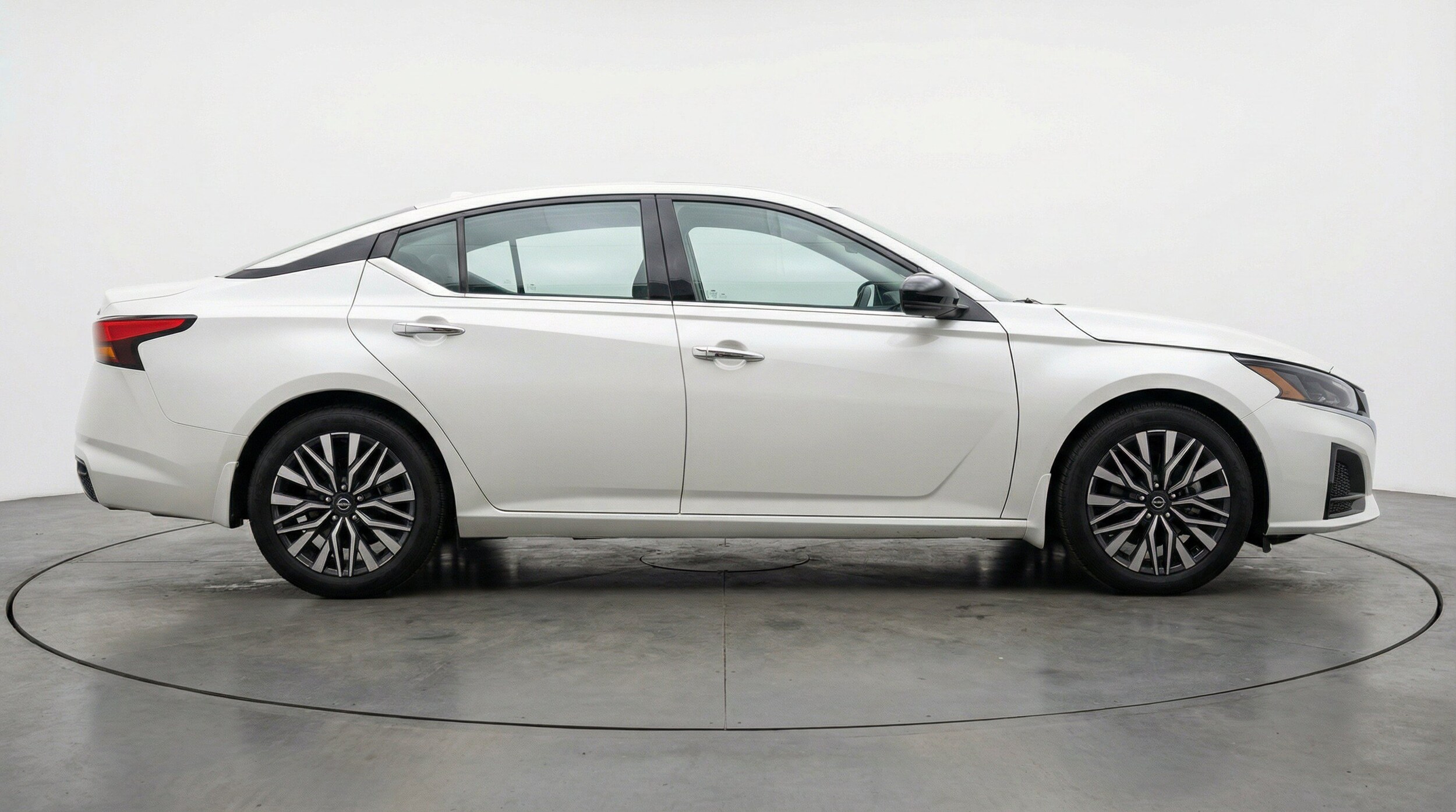 Thumbnail: 2025 Nissan Altima - 11