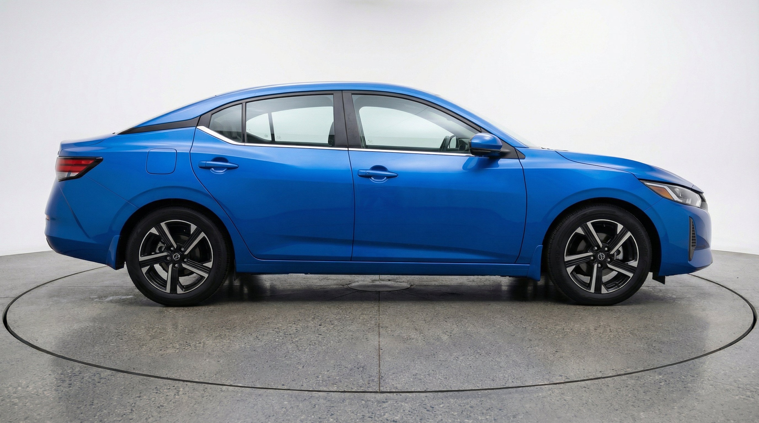 Thumbnail: 2025 Nissan Sentra - 11