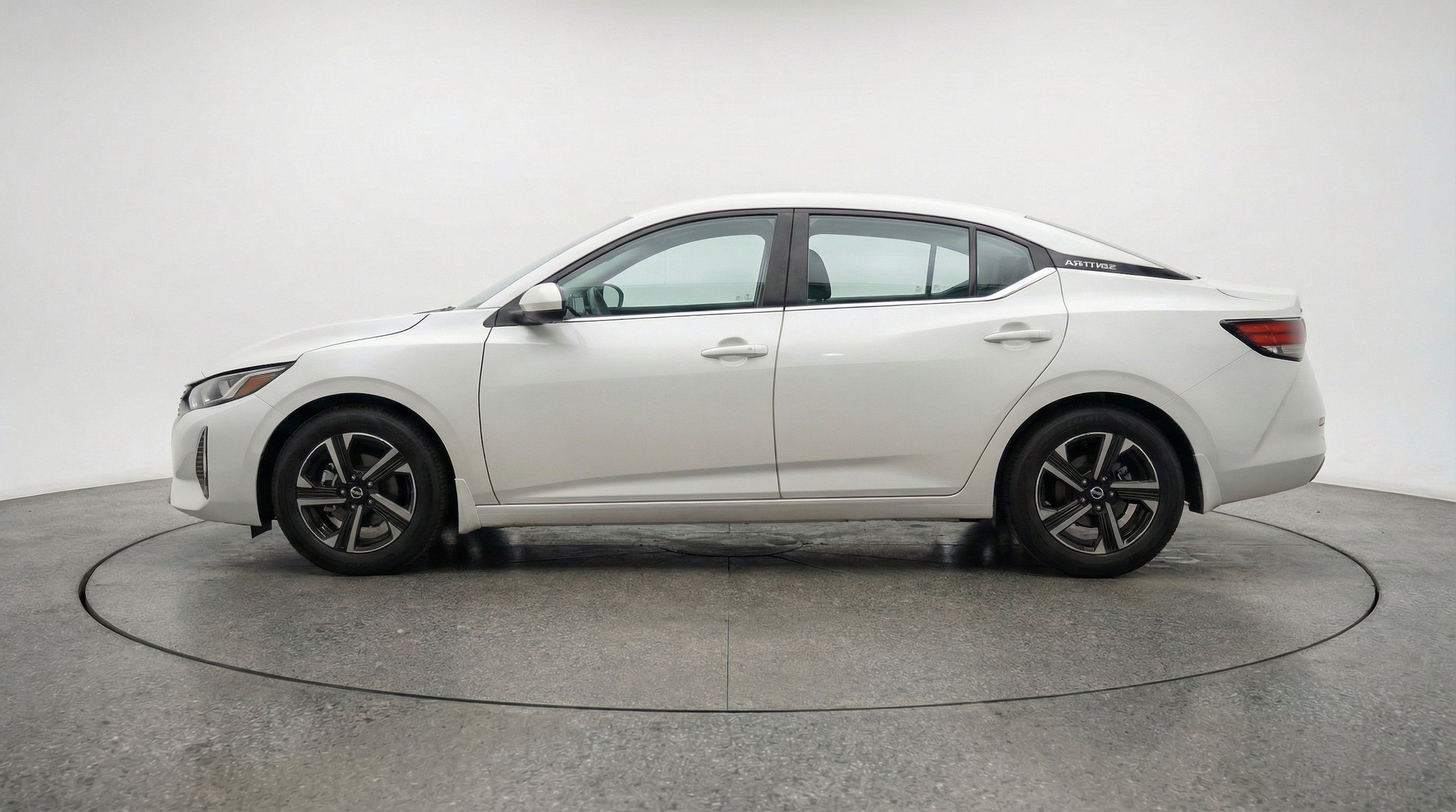 Thumbnail: 2025 Nissan Sentra - 5
