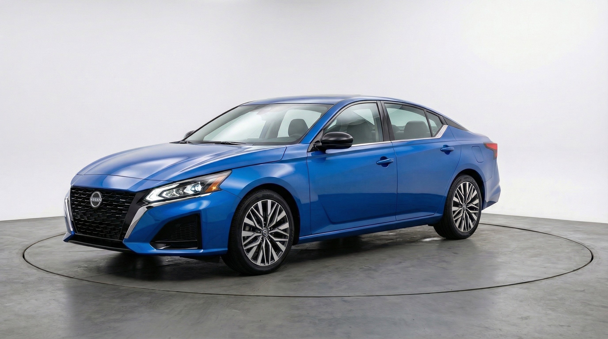 Thumbnail: 2025 Nissan Altima - 3