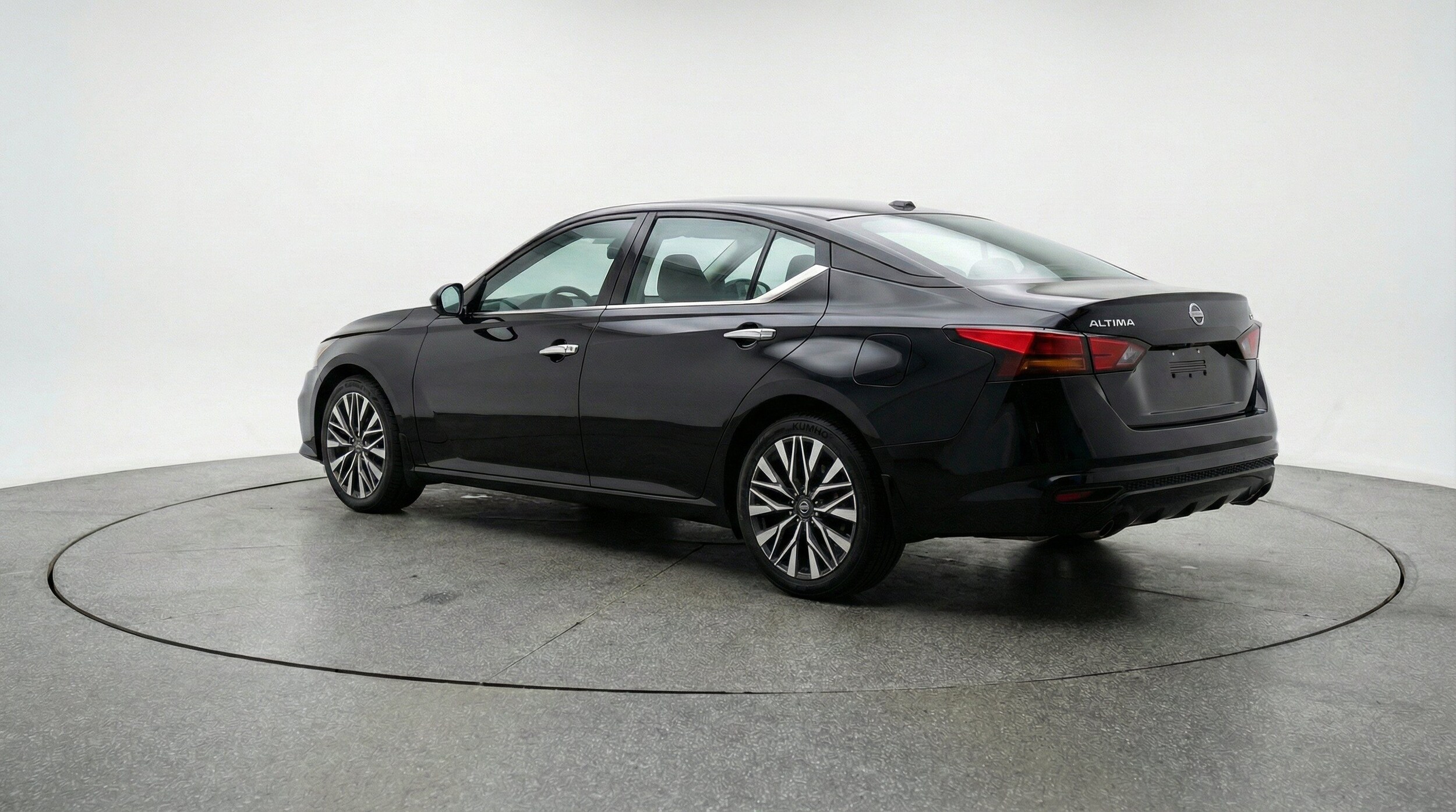 Thumbnail: 2025 Nissan Altima - 6