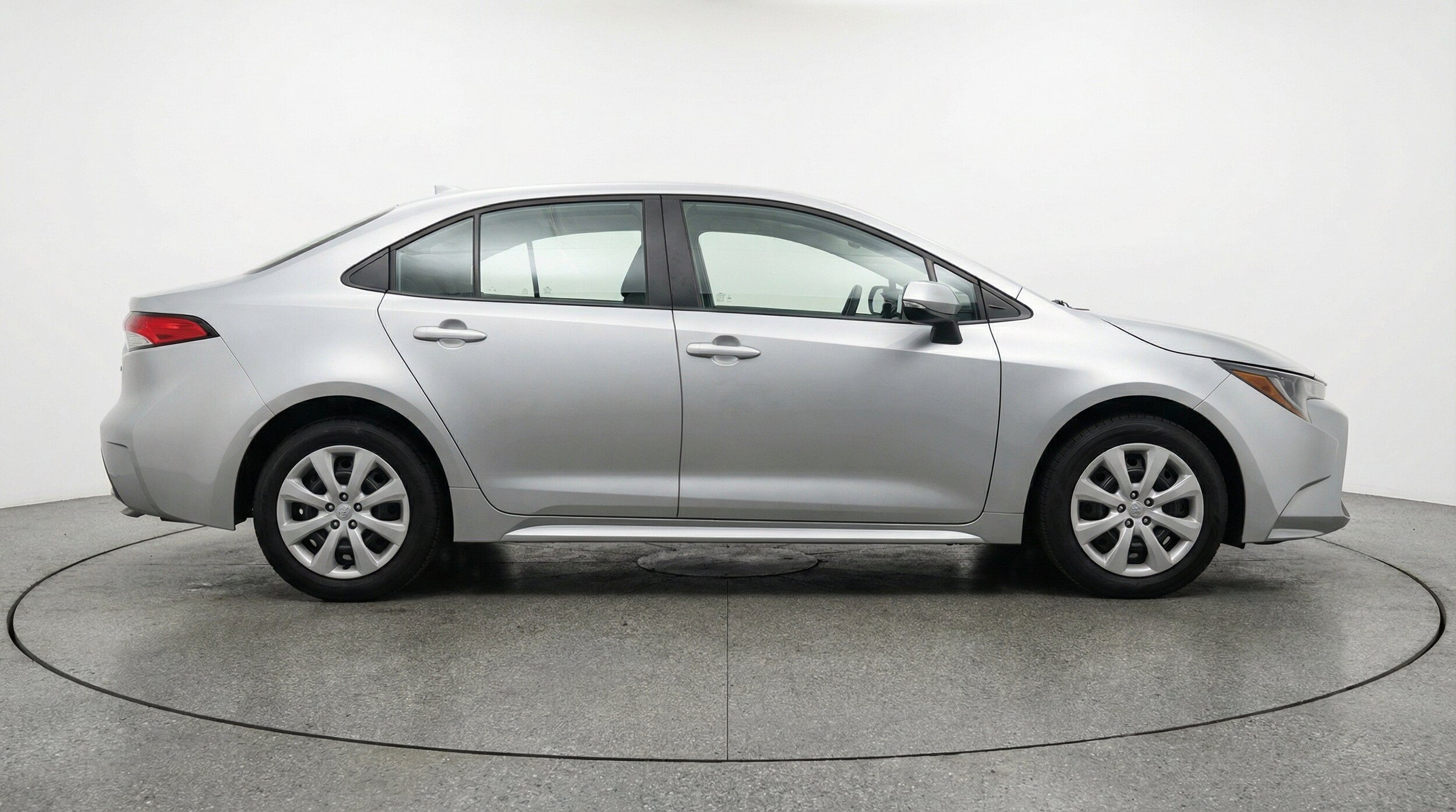 Thumbnail: 2025 Toyota Corolla - 11