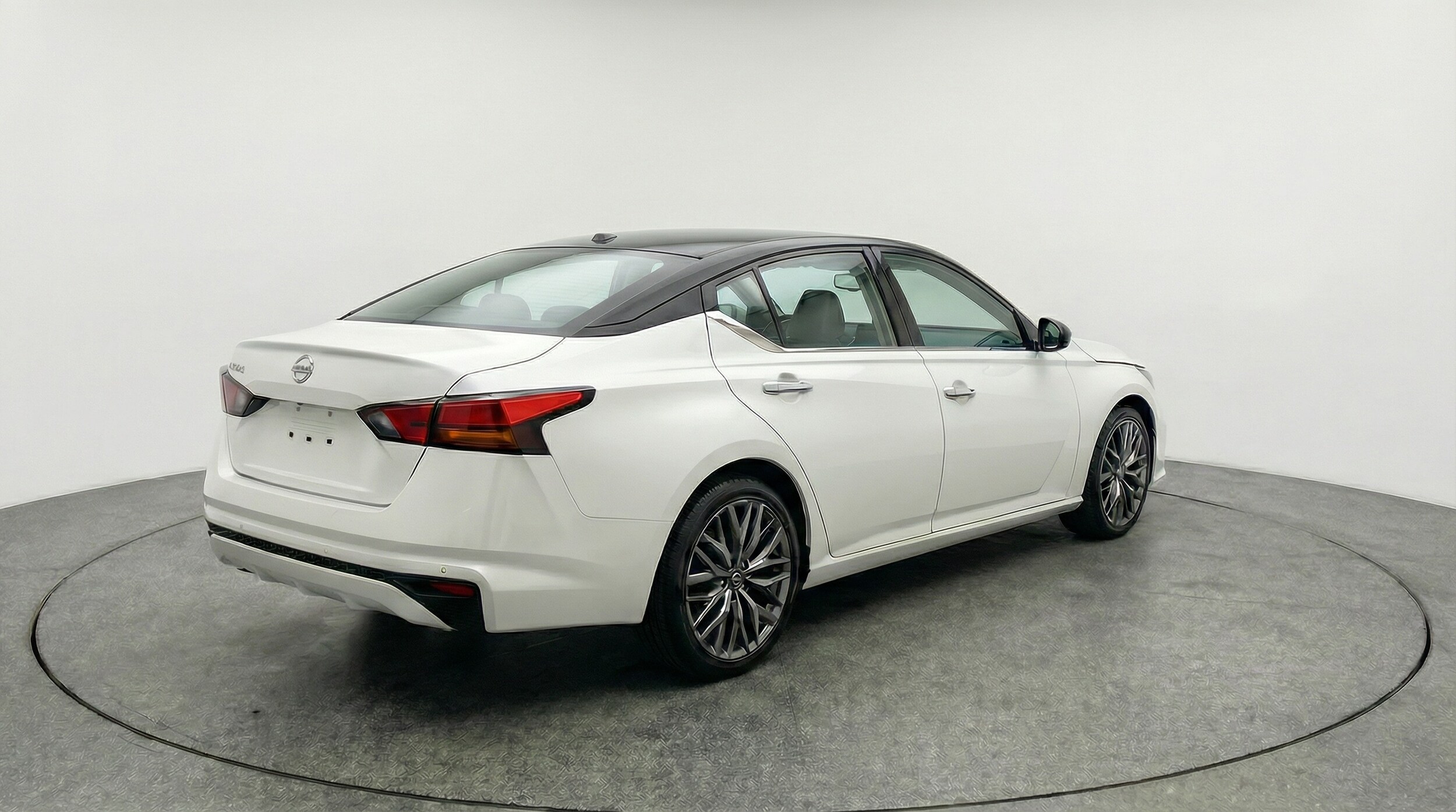 Thumbnail: 2025 Nissan Altima - 7