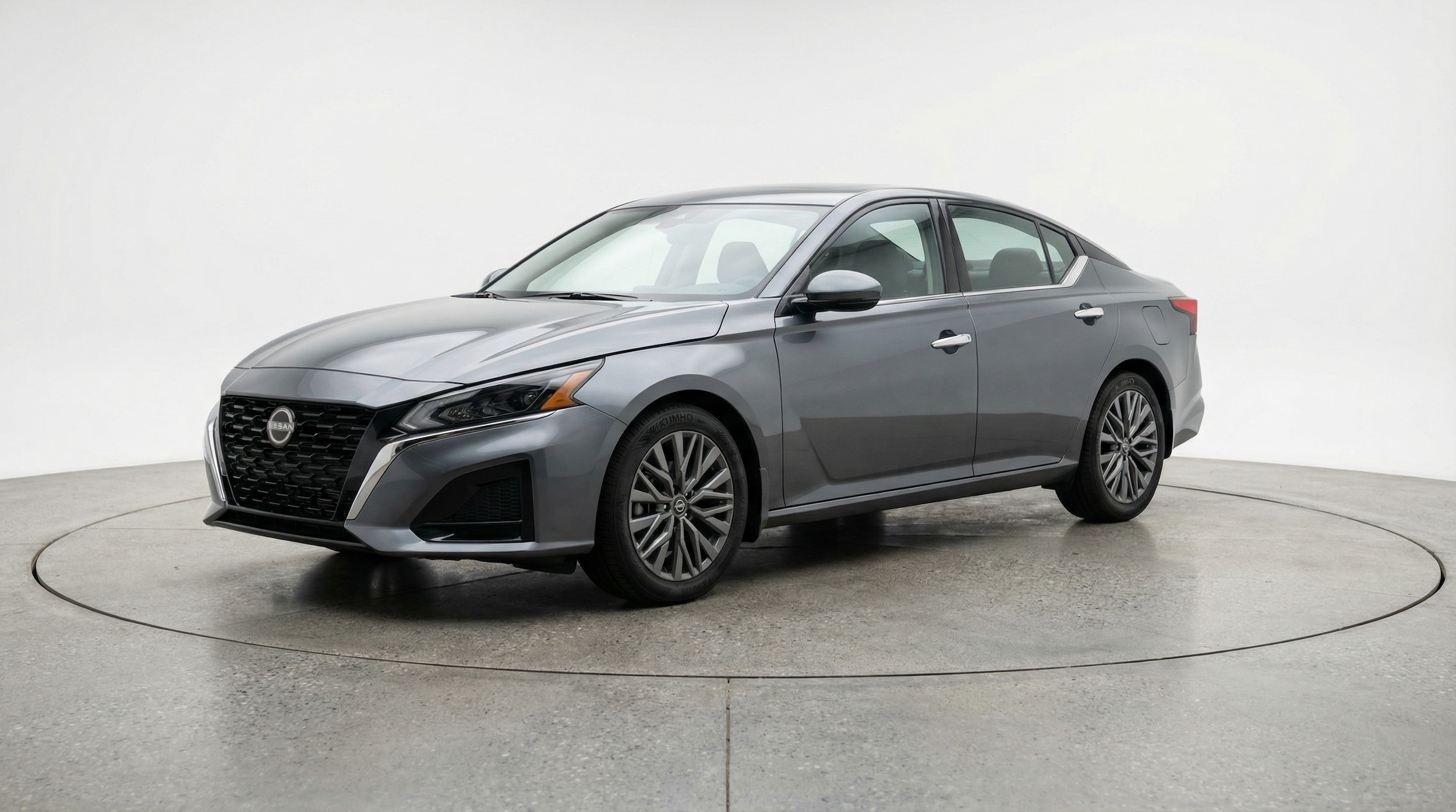 Thumbnail: 2025 Nissan Altima - 3