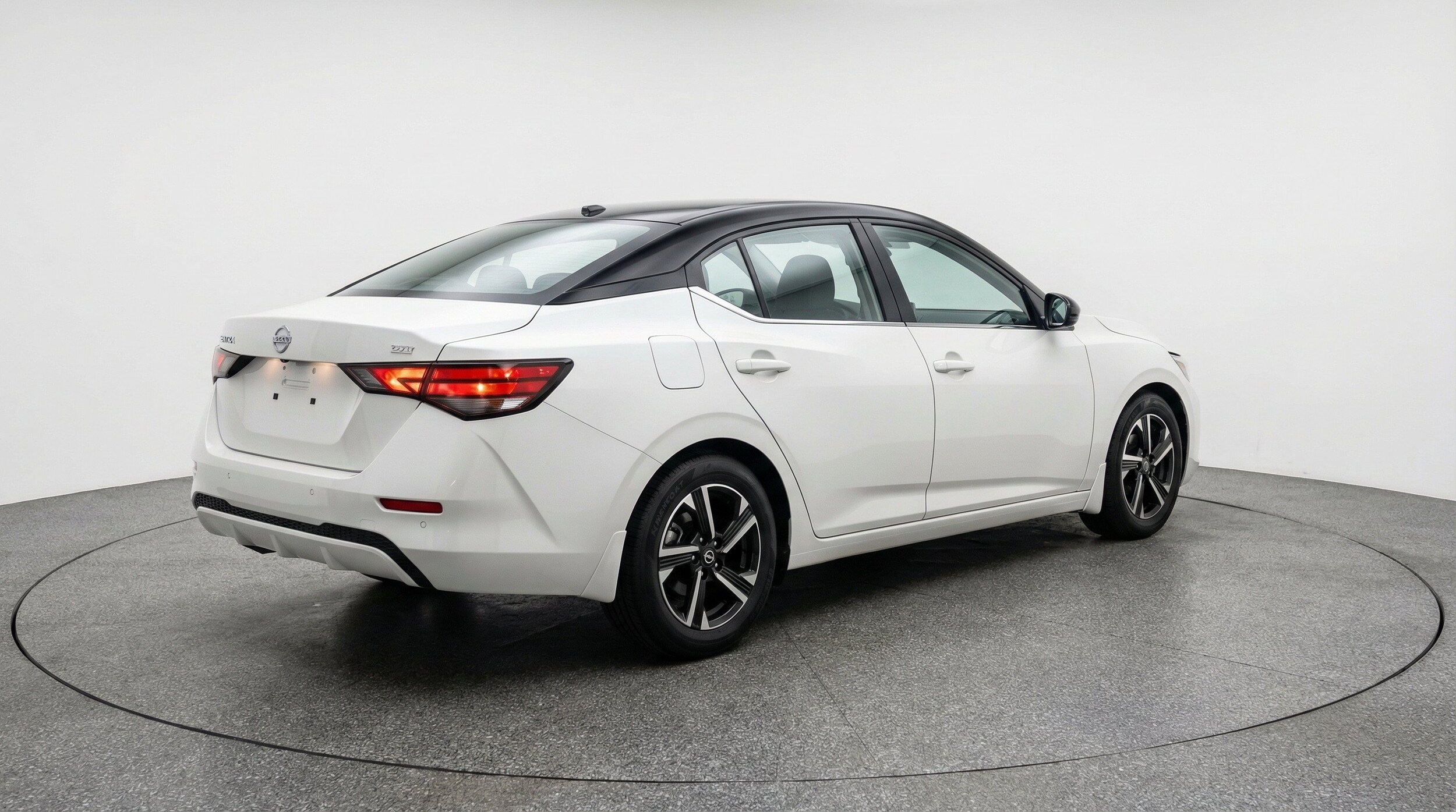 Thumbnail: 2025 Nissan Sentra - 9