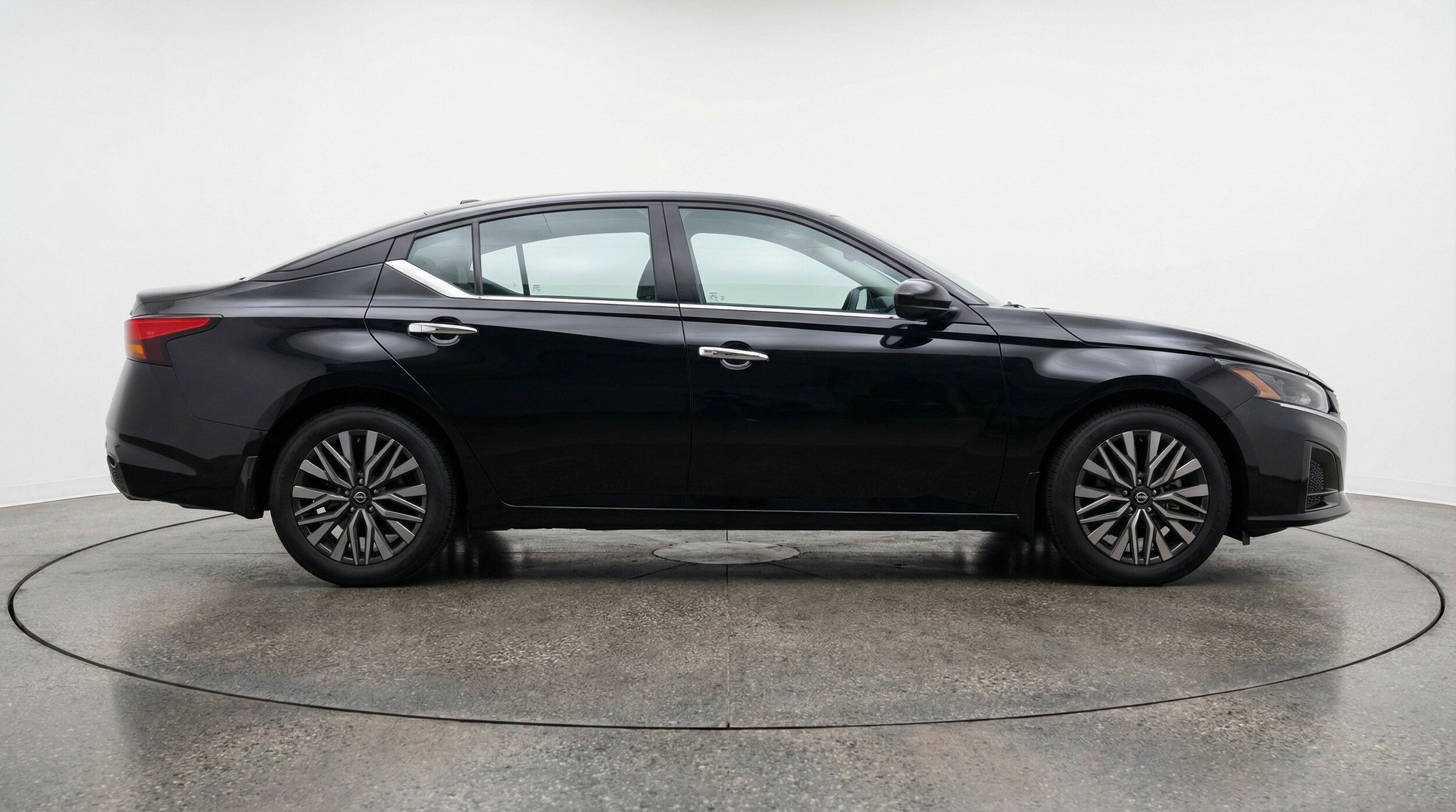 Thumbnail: 2025 Nissan Altima - 11
