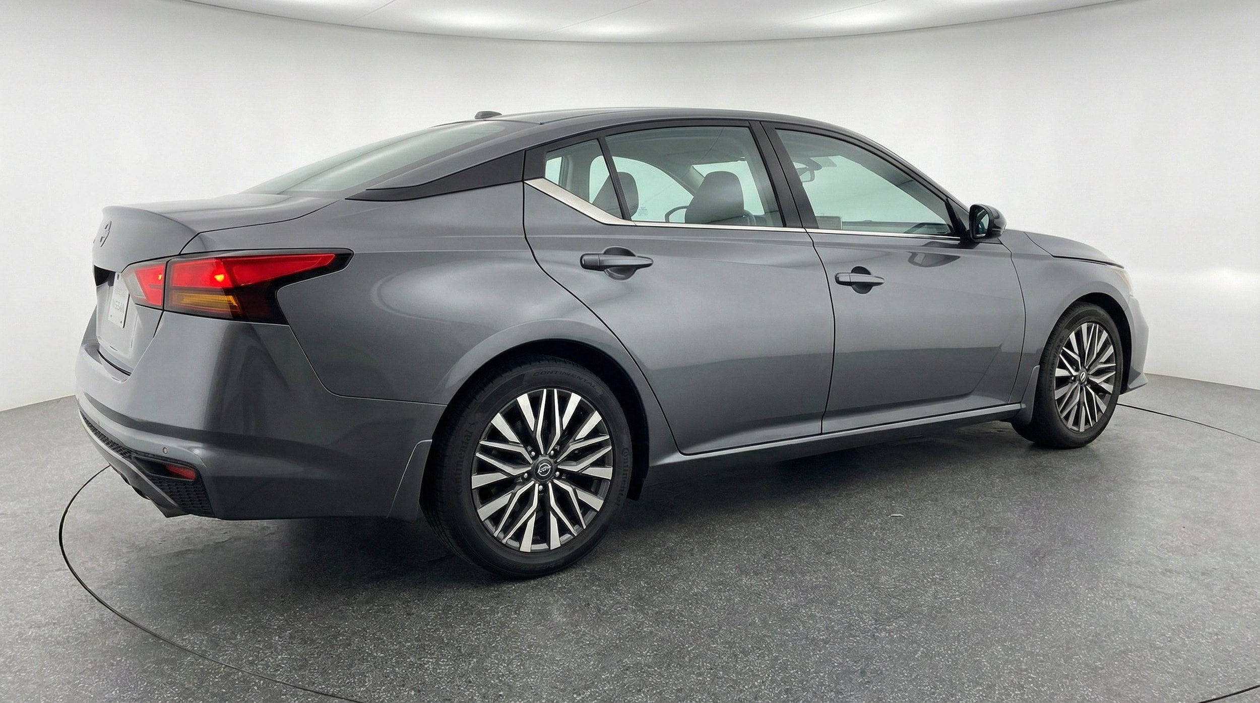 Thumbnail: 2025 Nissan Altima - 9