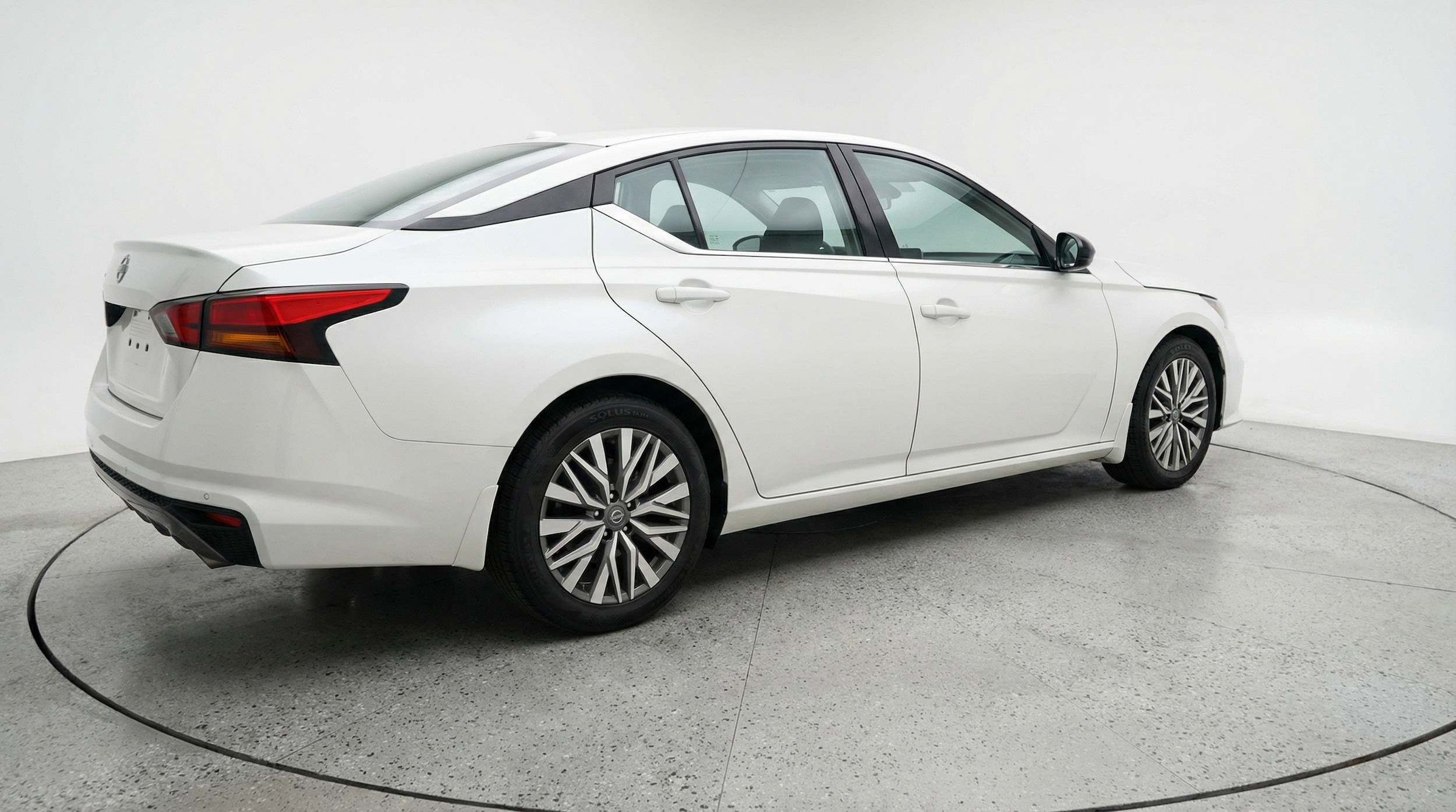 Thumbnail: 2025 Nissan Altima - 9
