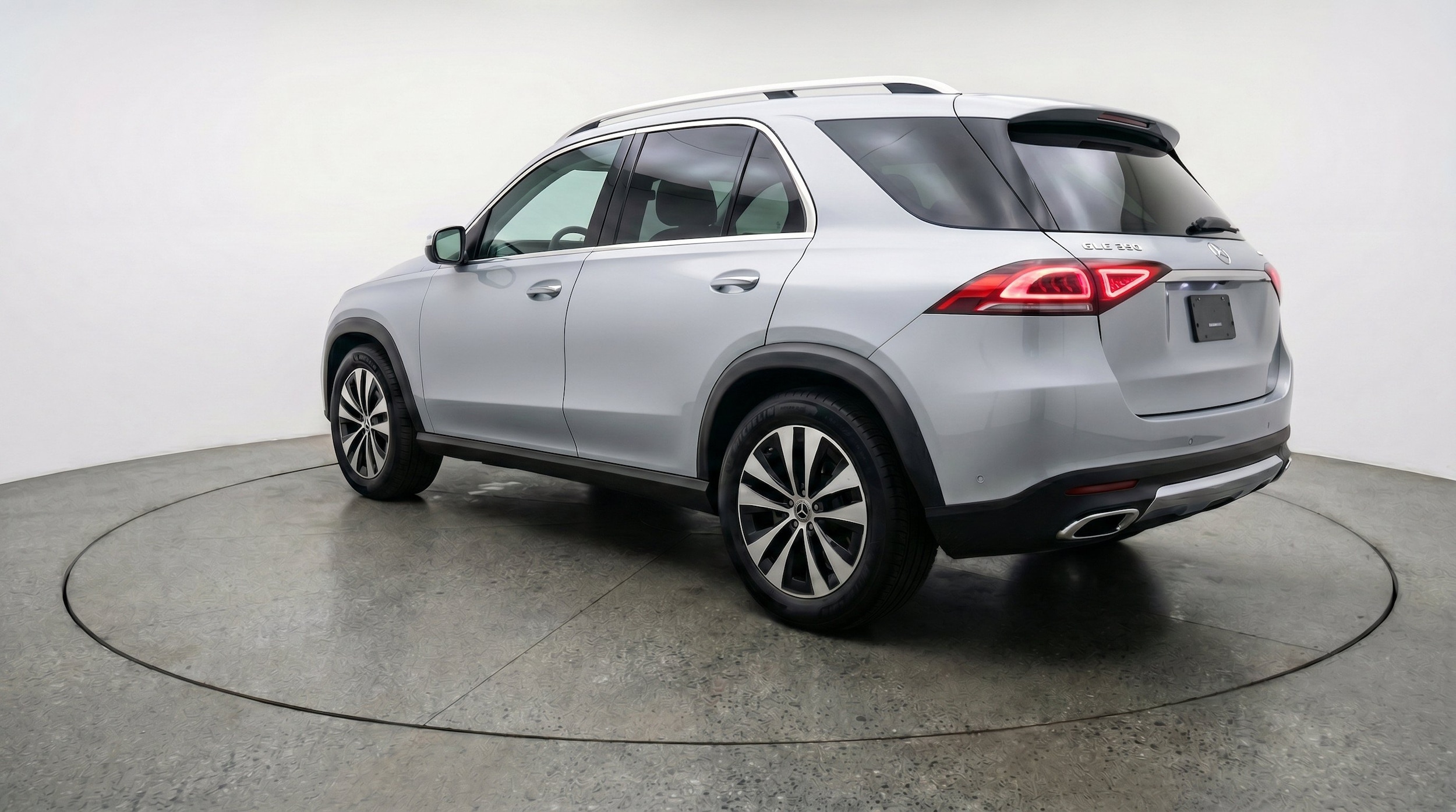 Thumbnail: 2026 Mercedes-Benz GLE - 6
